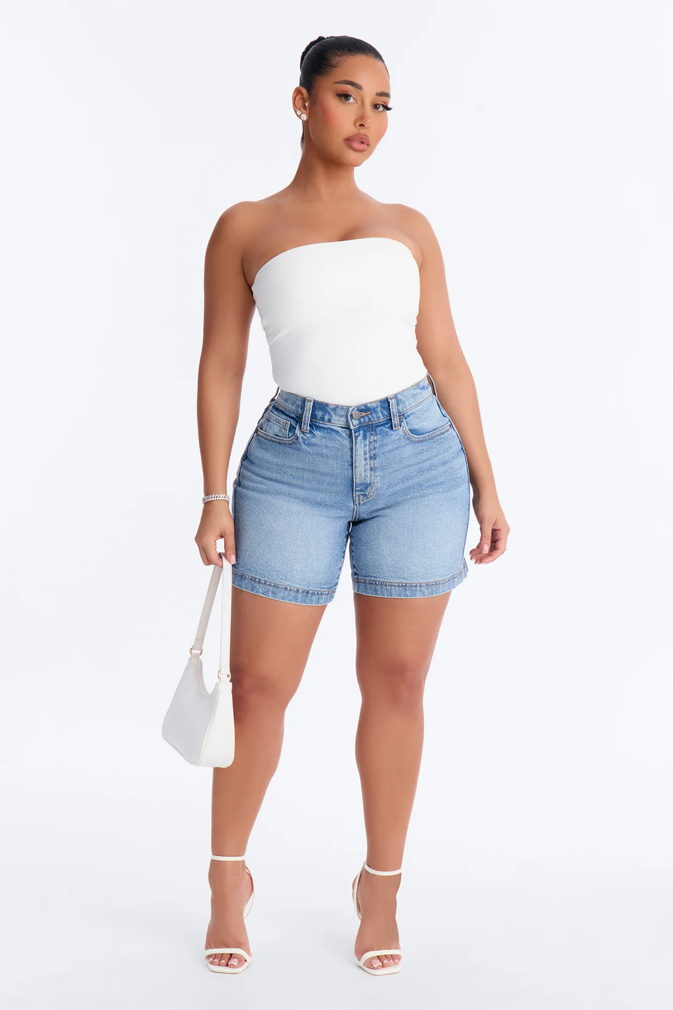 90s Strut Denim Shorts - Medium Wash