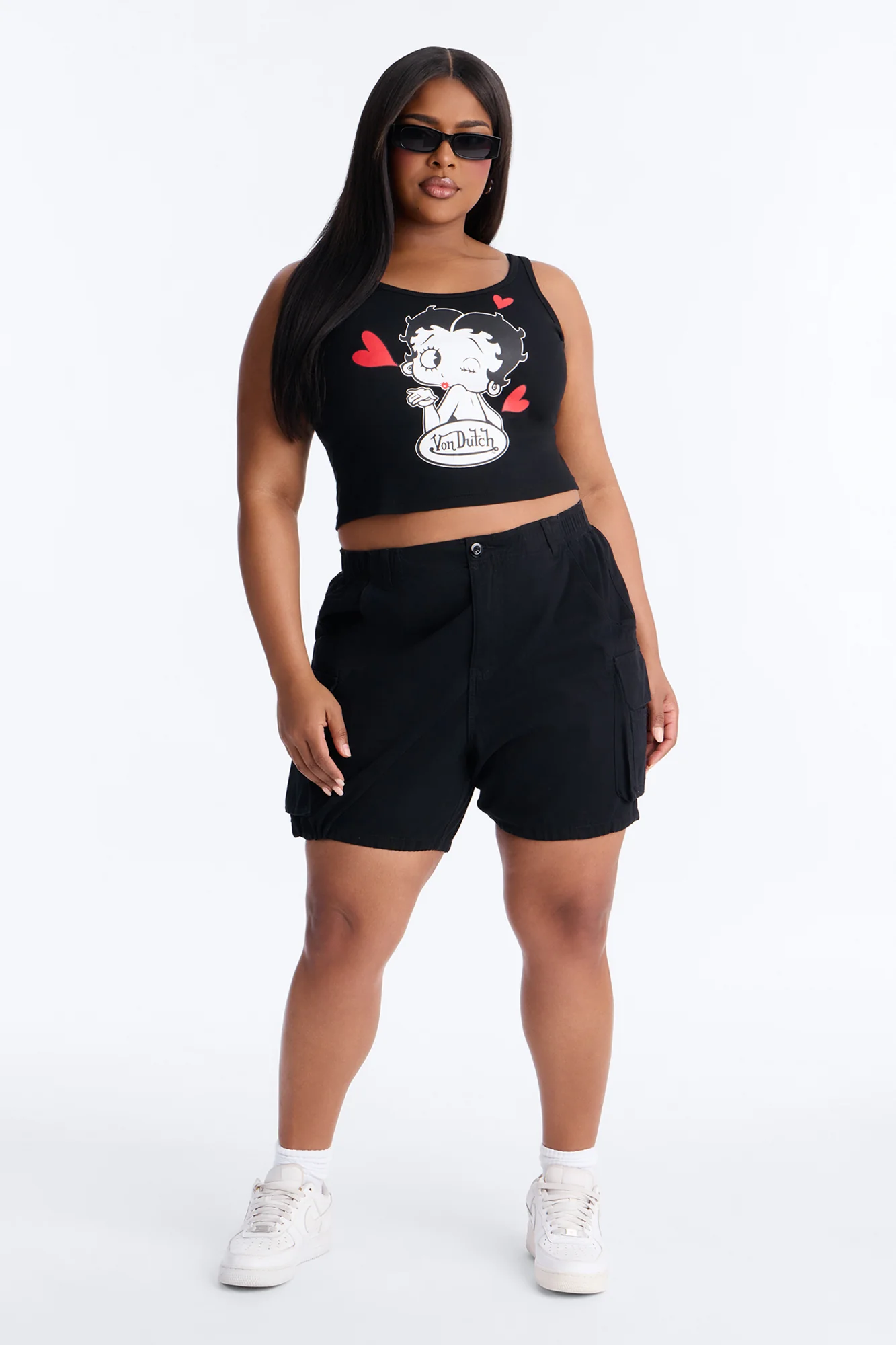 A Classic Favorite Bermuda Short - Black - Image 5