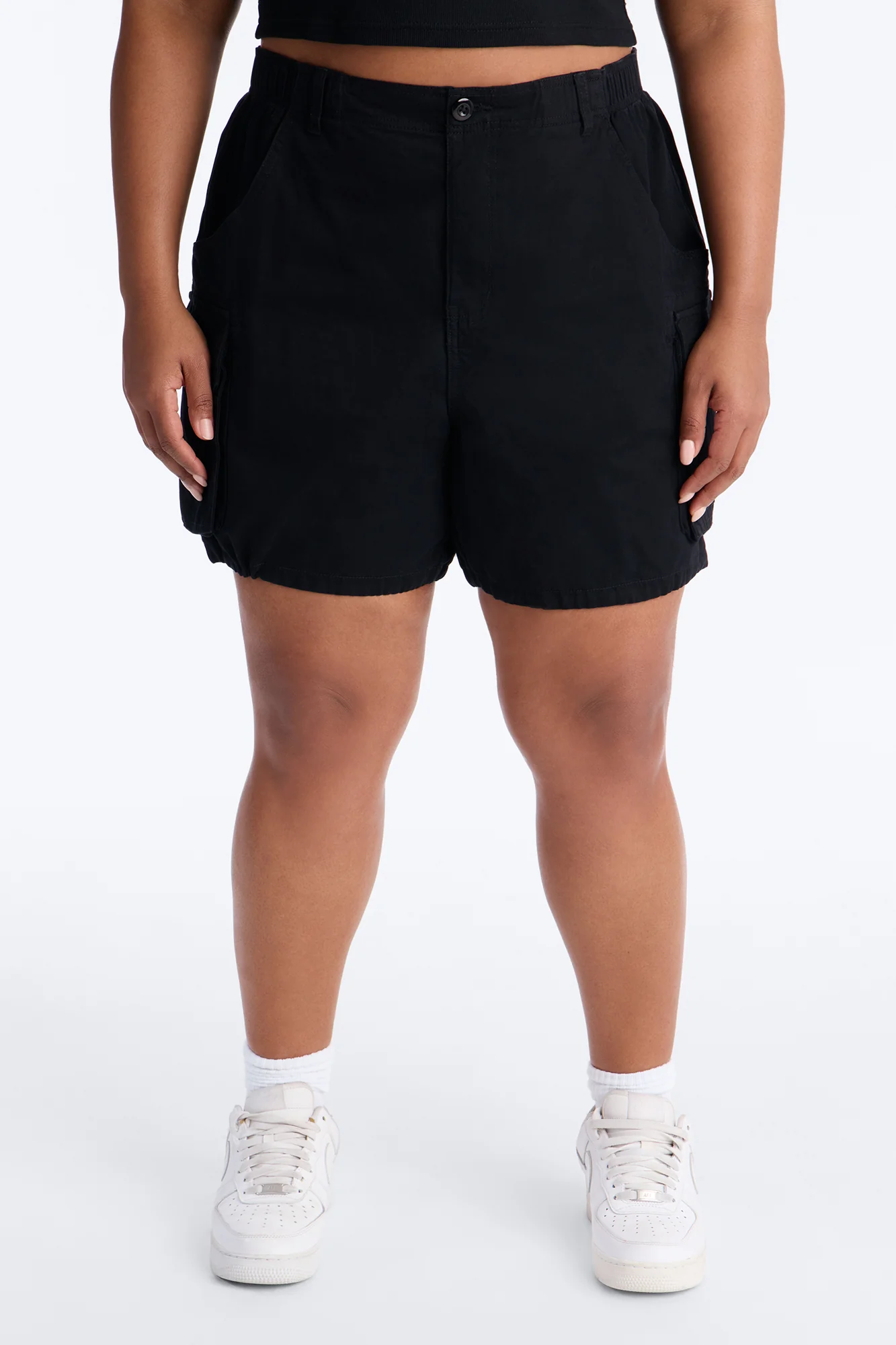 A Classic Favorite Bermuda Short - Black - Image 6