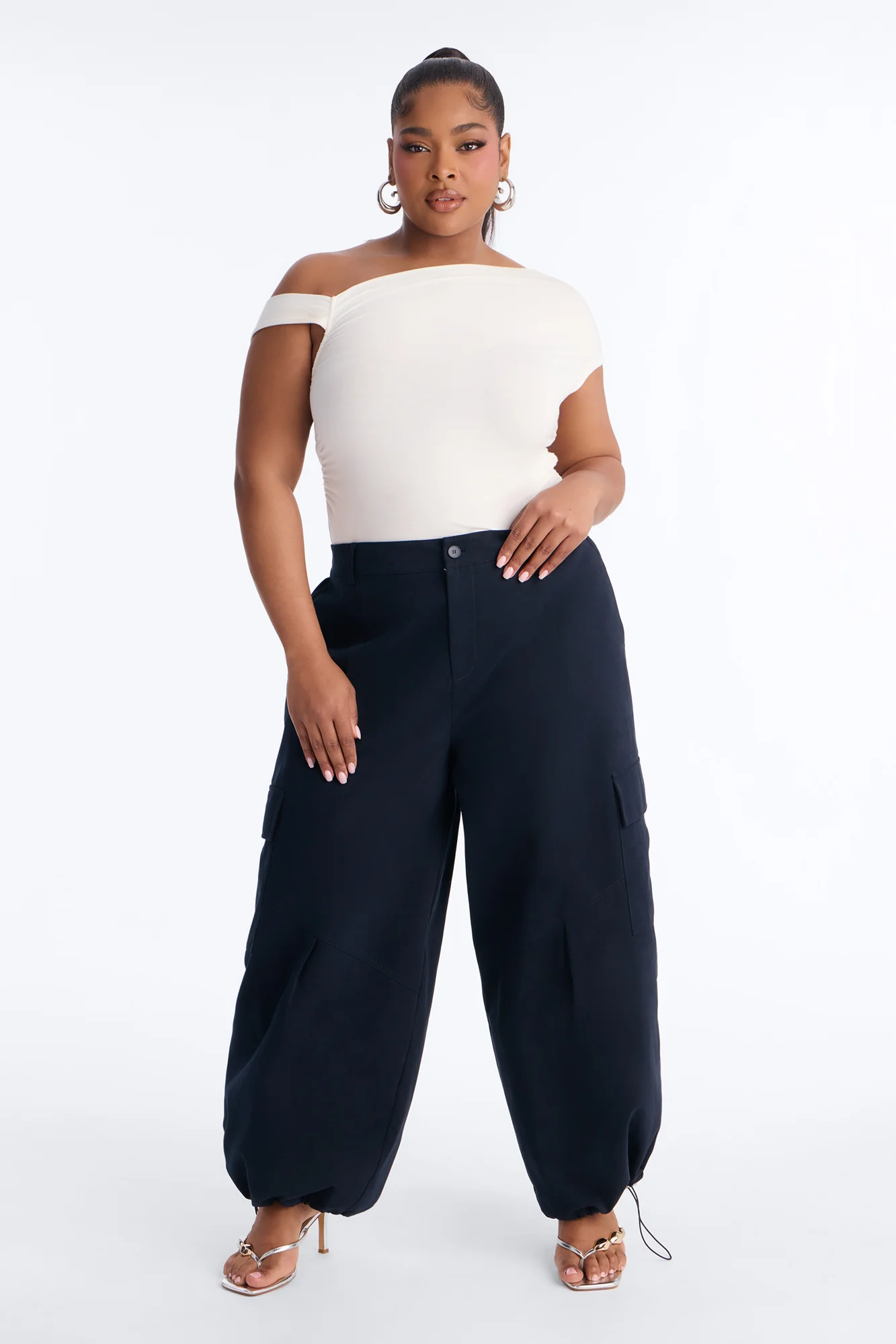 Aerin Mid Rise Cargo Jogger Pant 30″ - Navy - Image 5