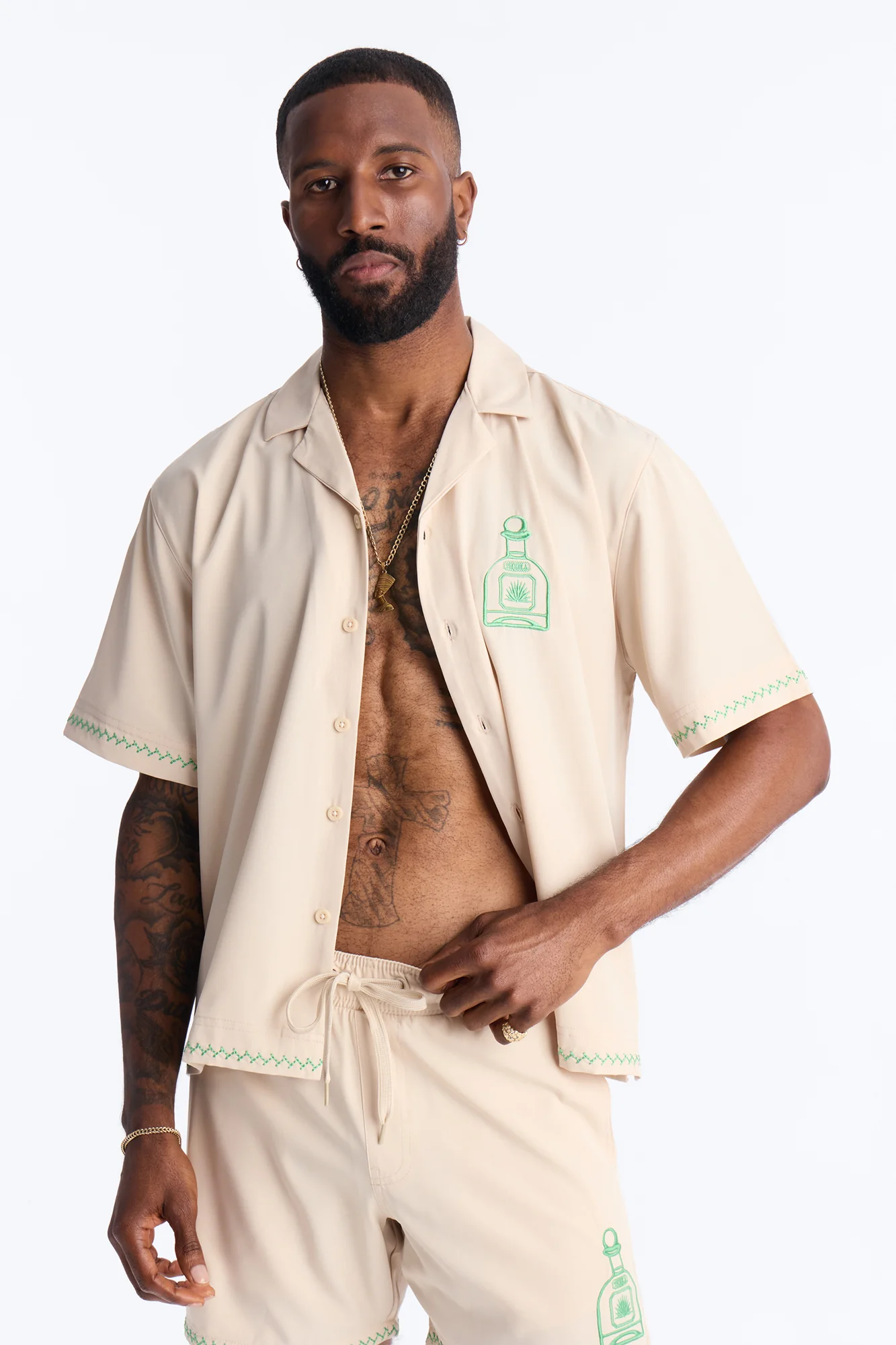 Agave Palm Embroidered Cuban Collar Button Up Shirt - Off White