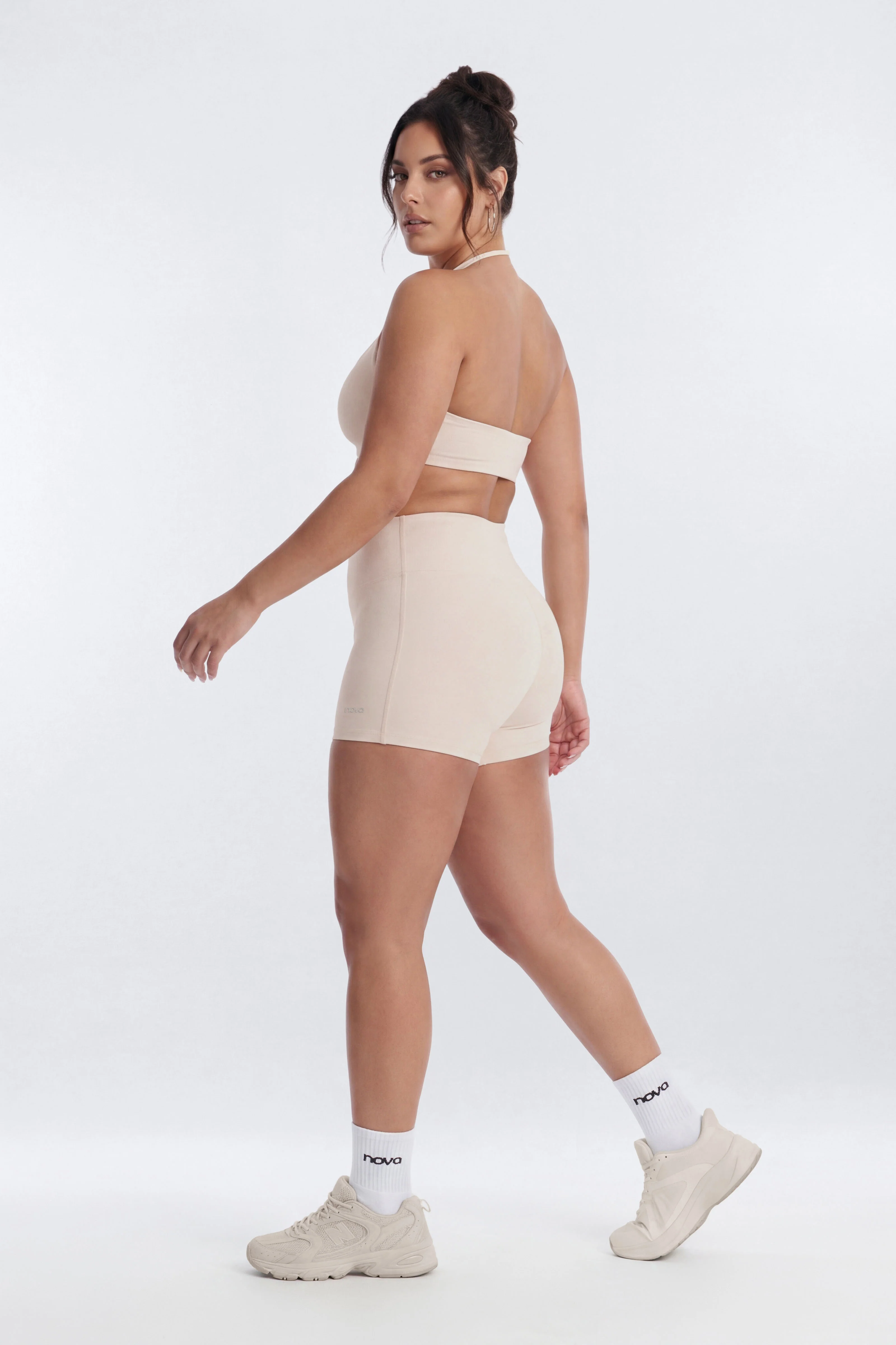 AirSculpt™ 3″ Mid Rise Biker Short - Oat Milk - Image 6