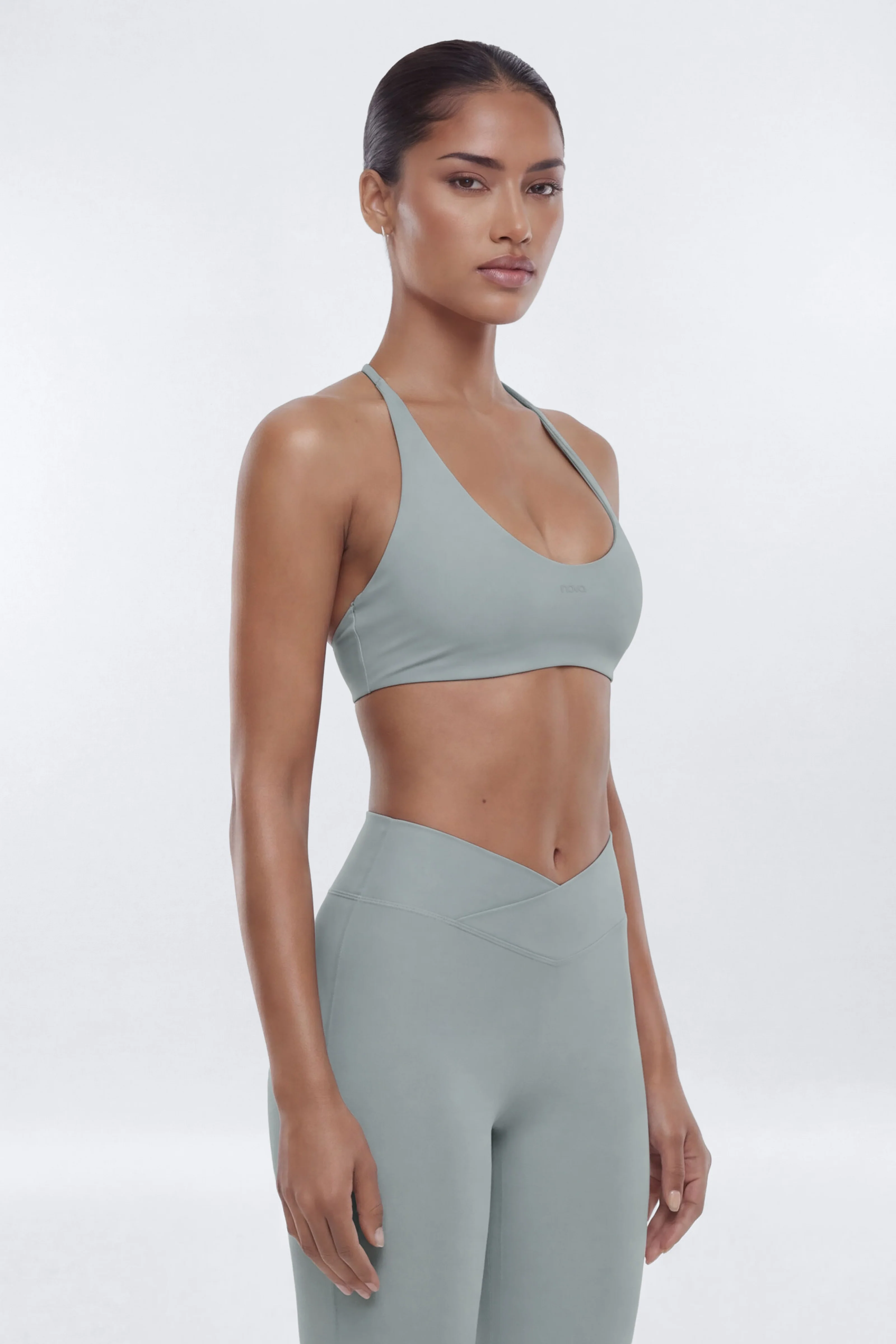 AirSculpt™ Scoop Halter Sports Bra - Steel