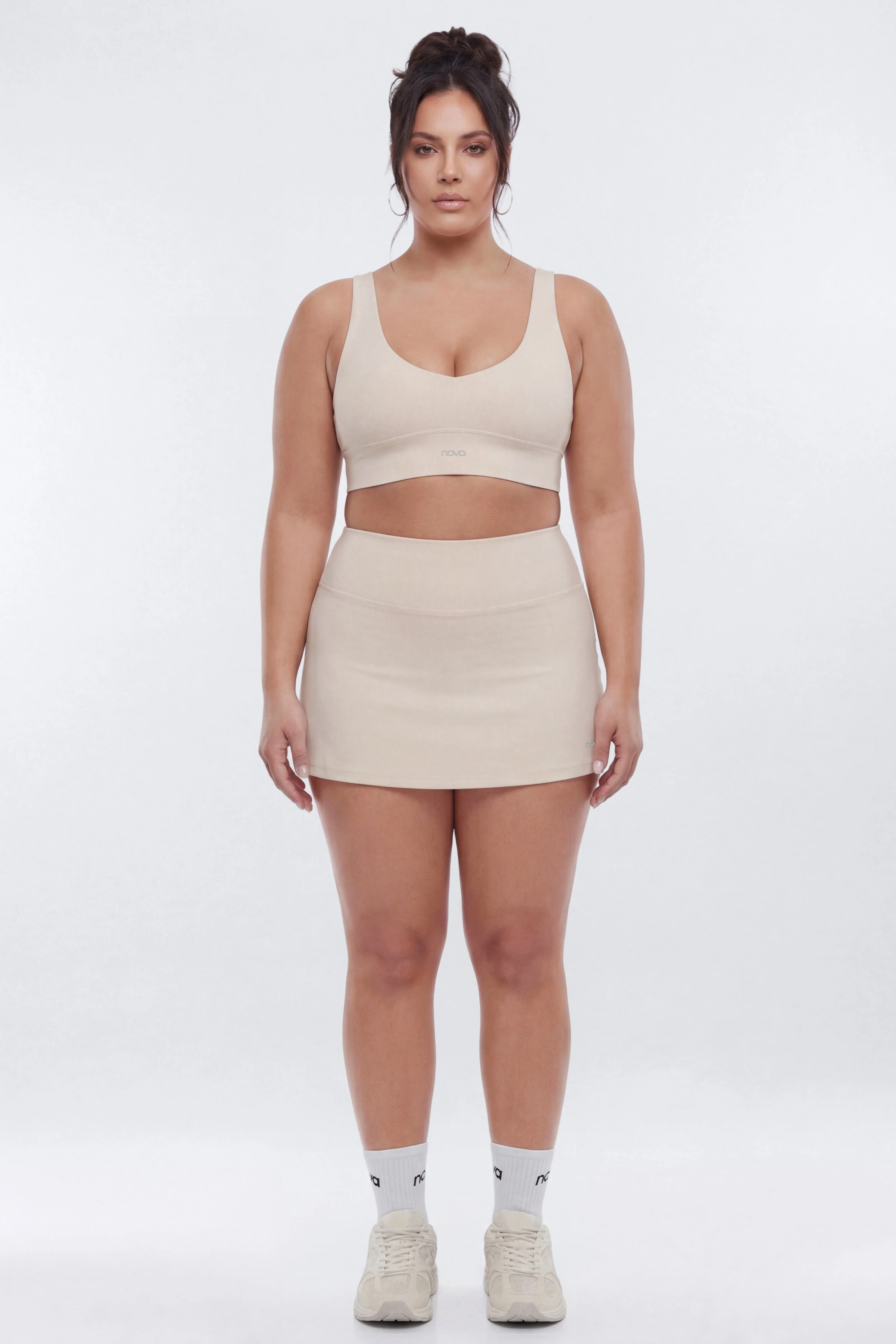 AirSculpt™ V Neck Sports Bra - Oat Milk - Image 4