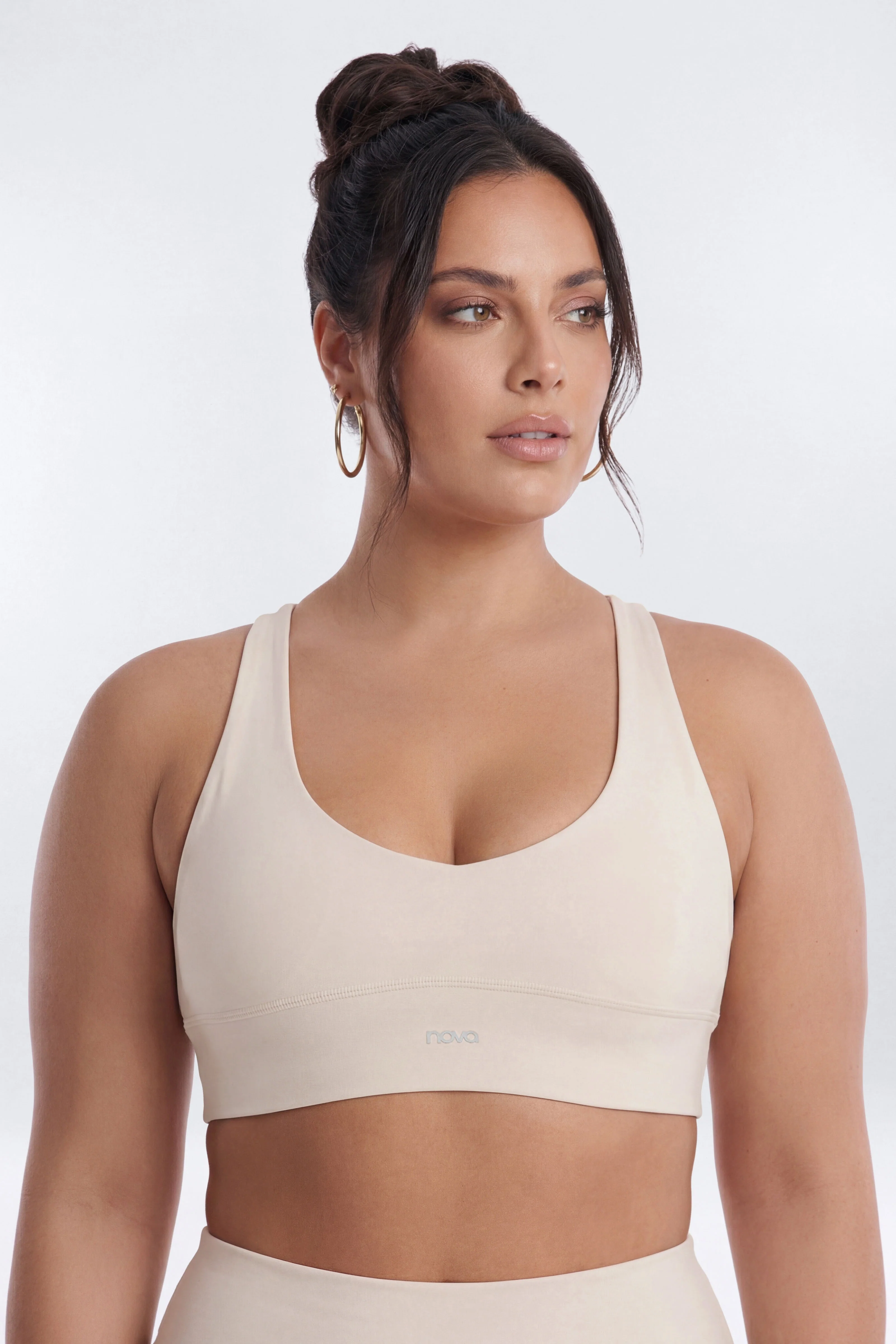 AirSculpt™ V Neck Sports Bra - Oat Milk - Image 5