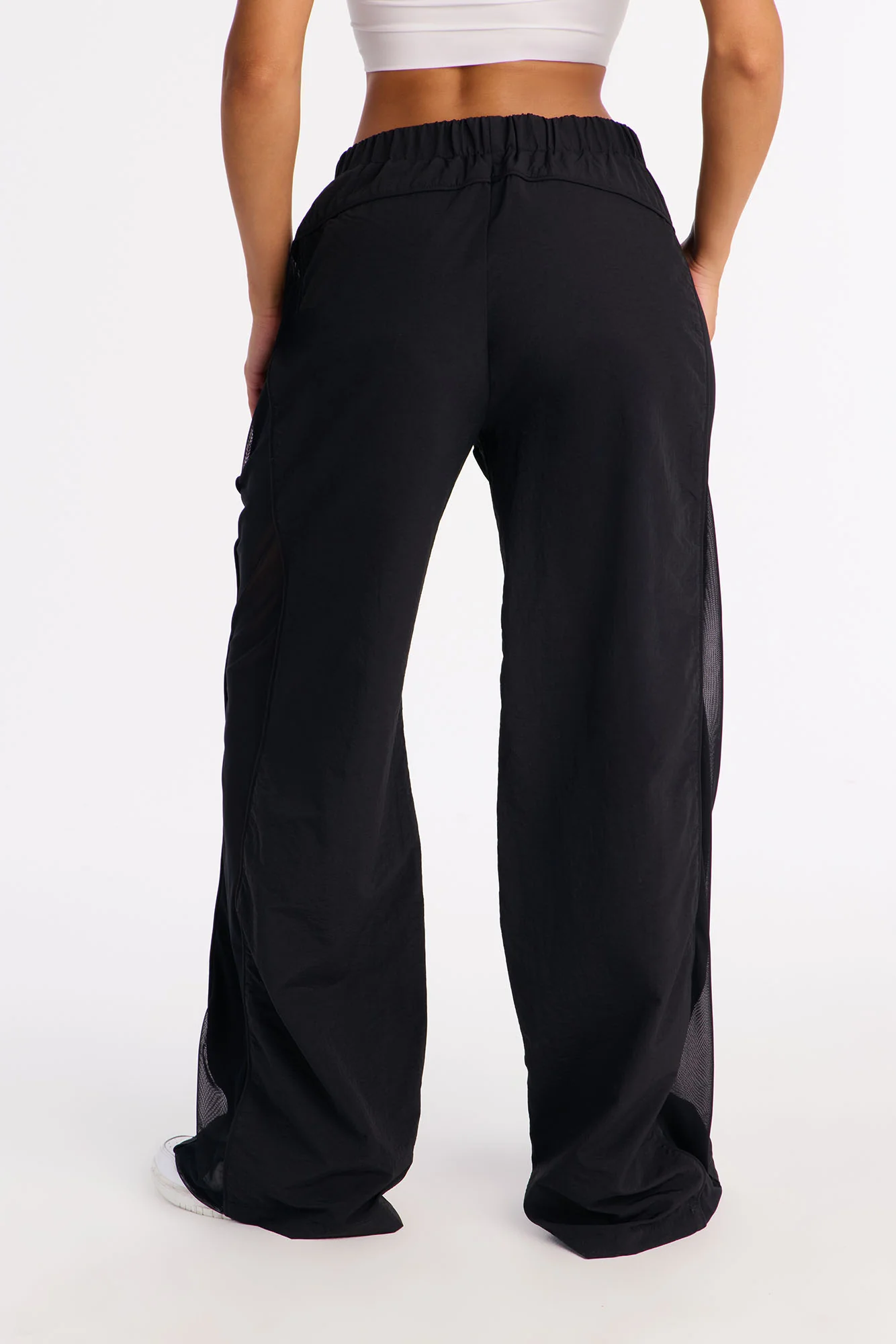 Airwave Motion Windbreaker Pant - Black - Image 4