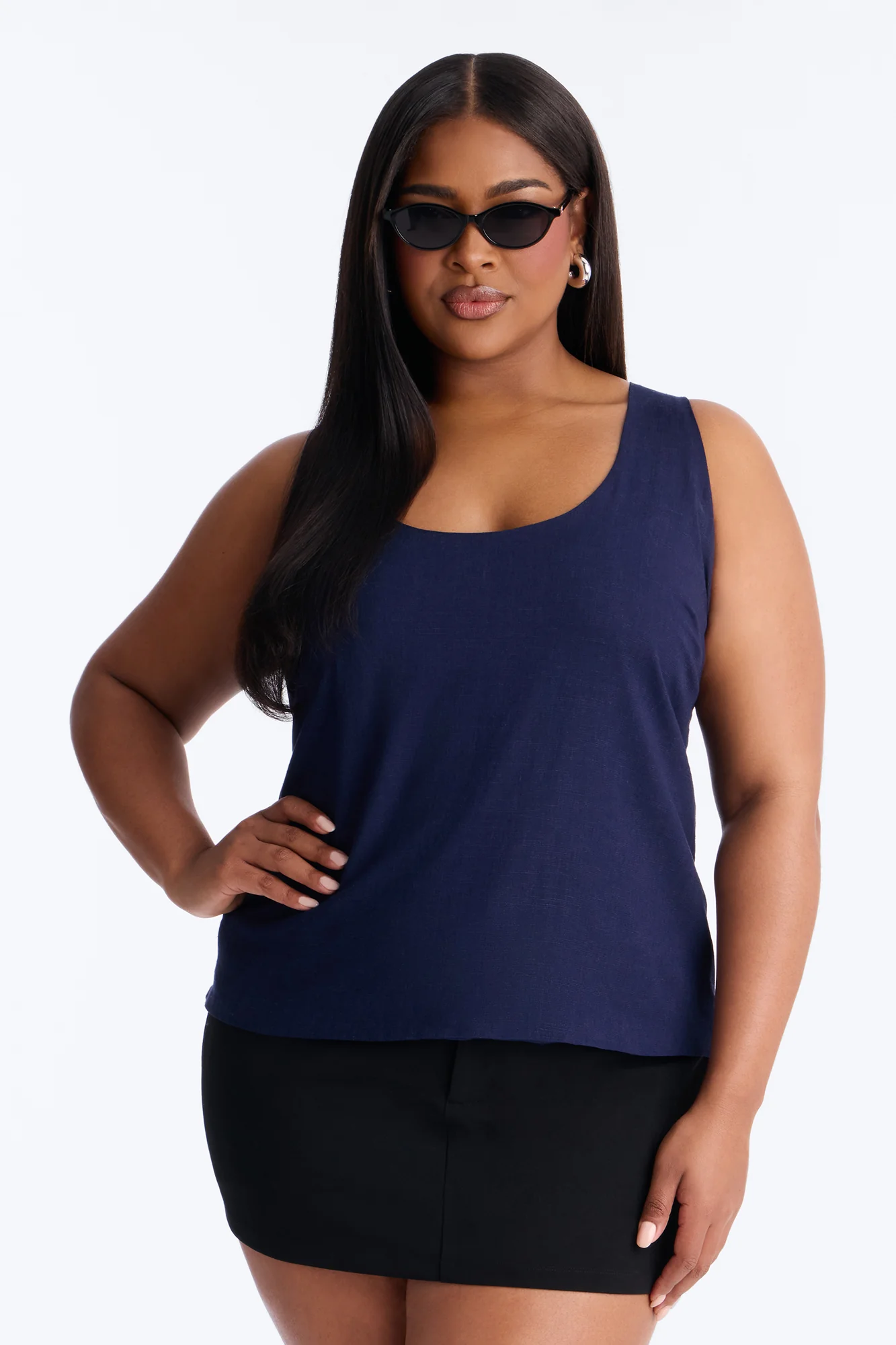 Alba Racerback Linen Top - Navy - Image 4