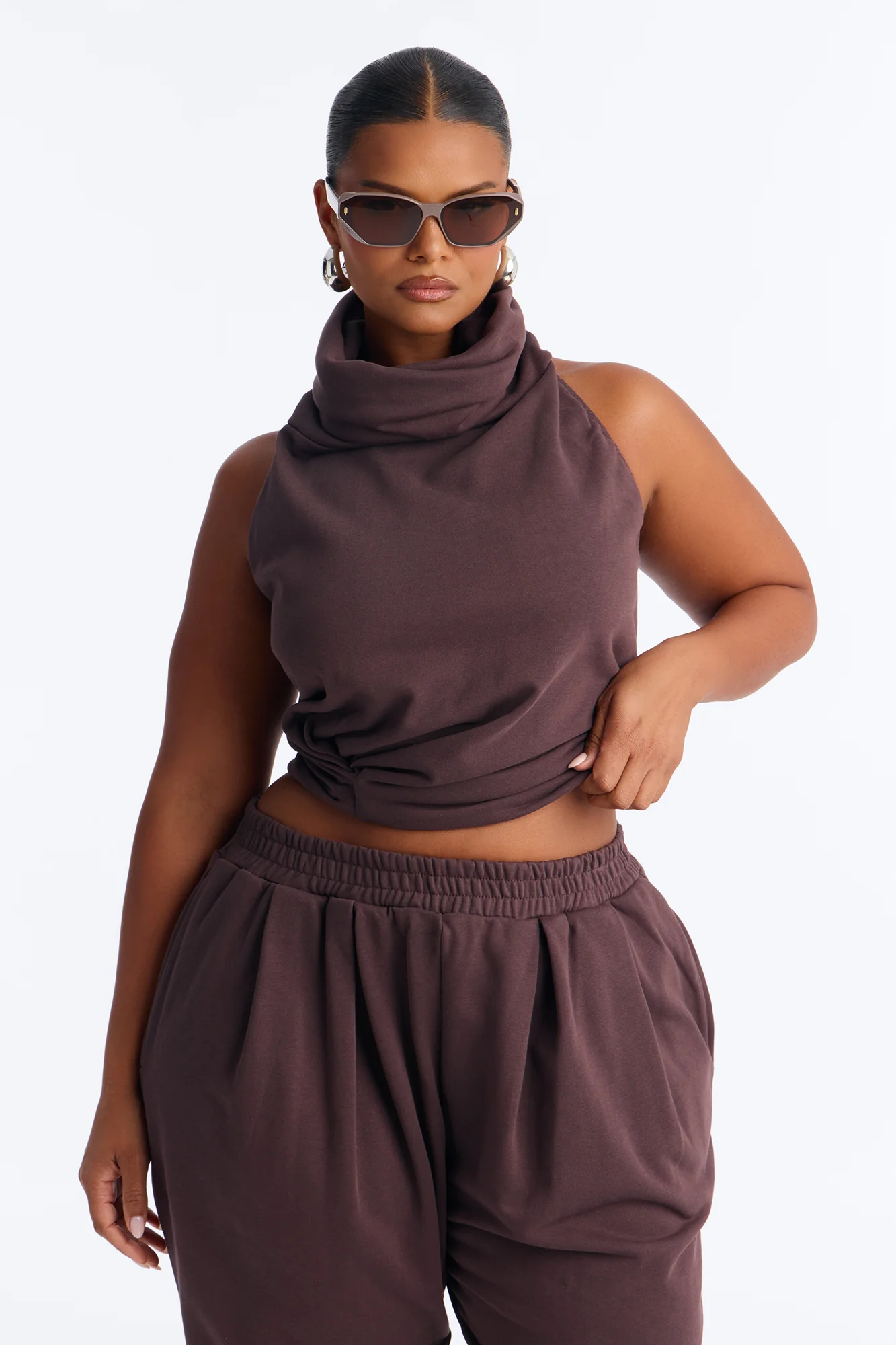 Alexia Backless Halter Jogger Set - Chocolate - Image 6