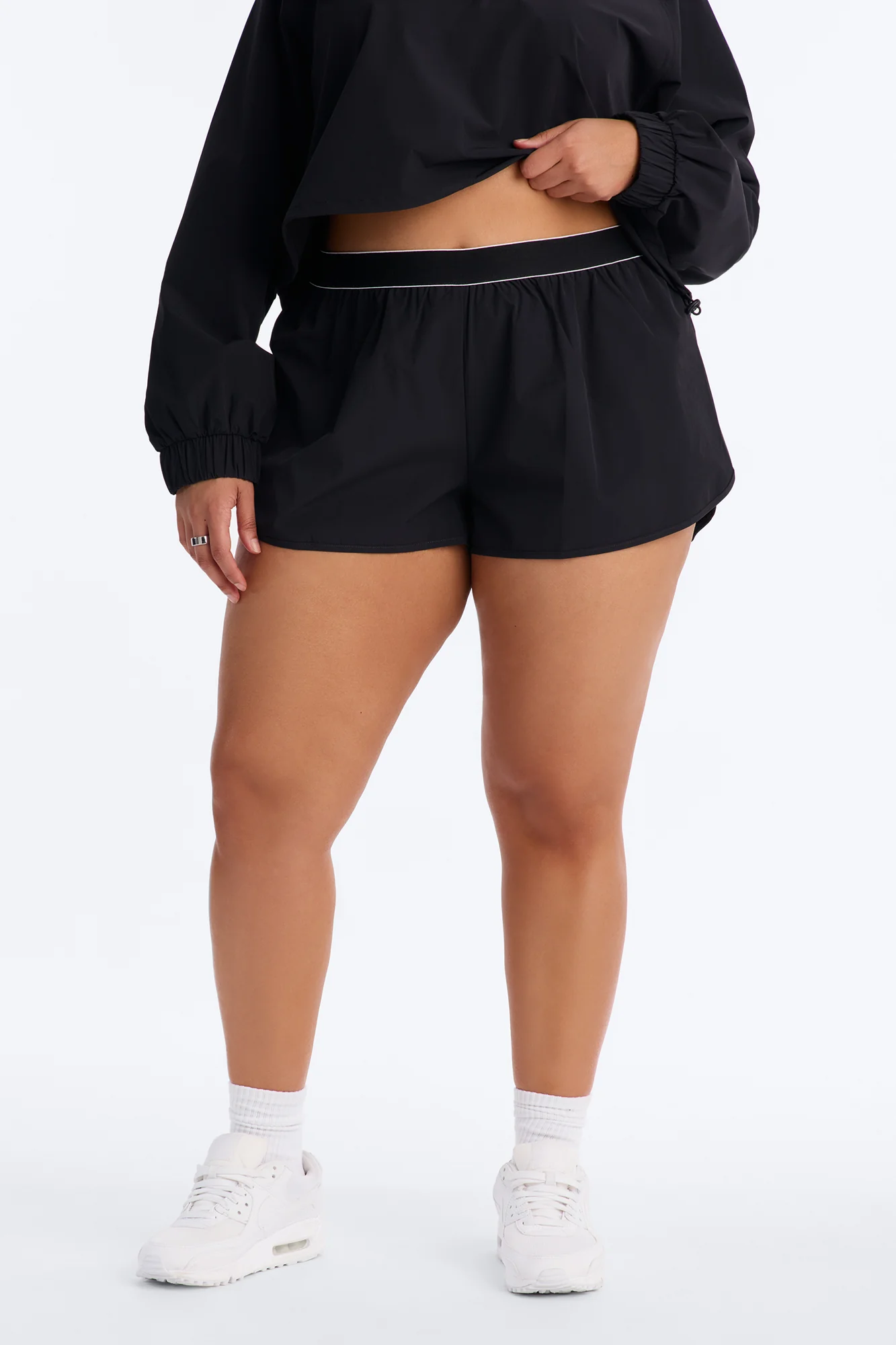 Alora Windbreaker Lounge Short - Black - Image 5