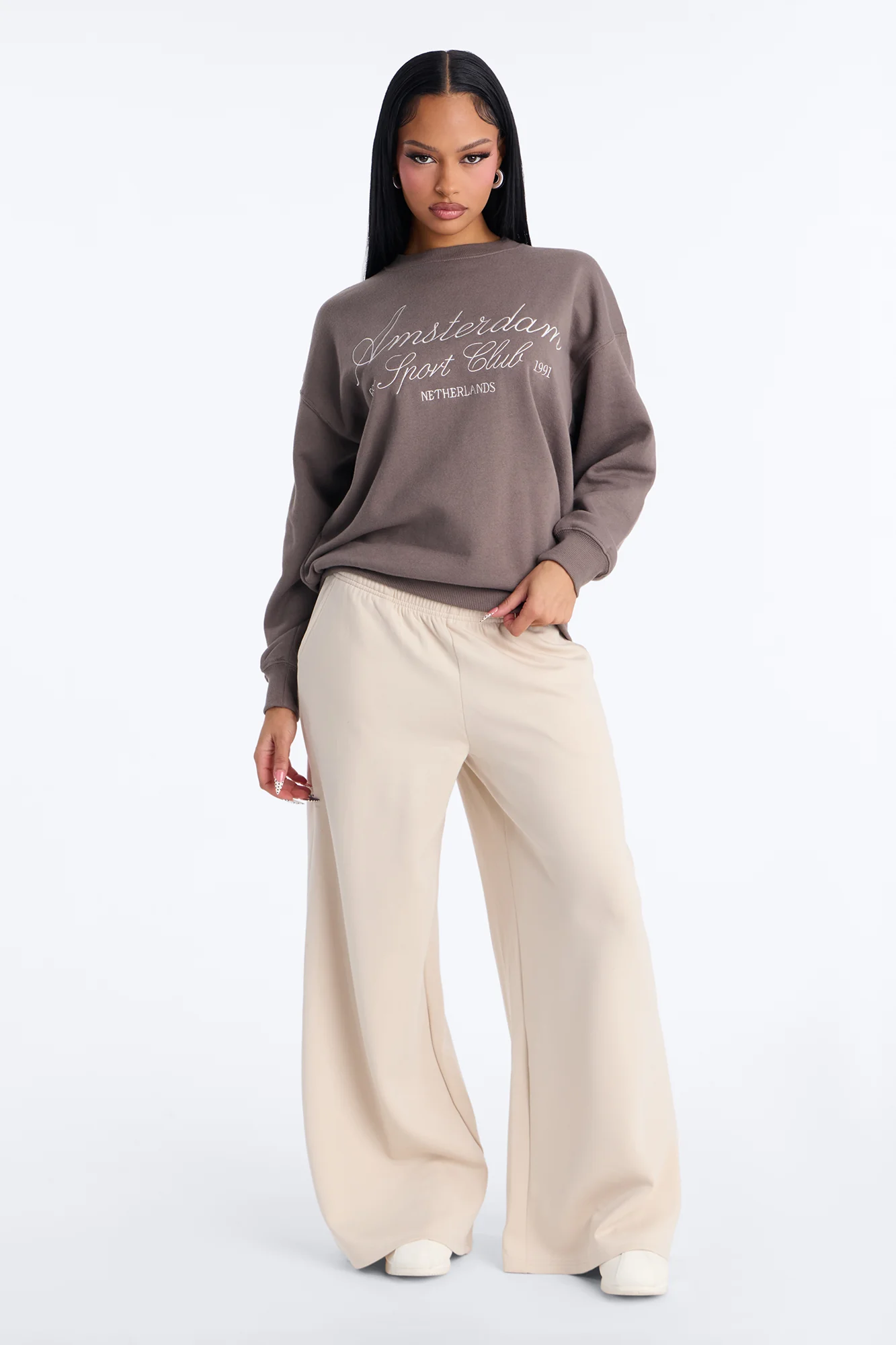 Amsterdam Netherlands Fleece Crew Neck Sweatshirt - Mocha - Image 2