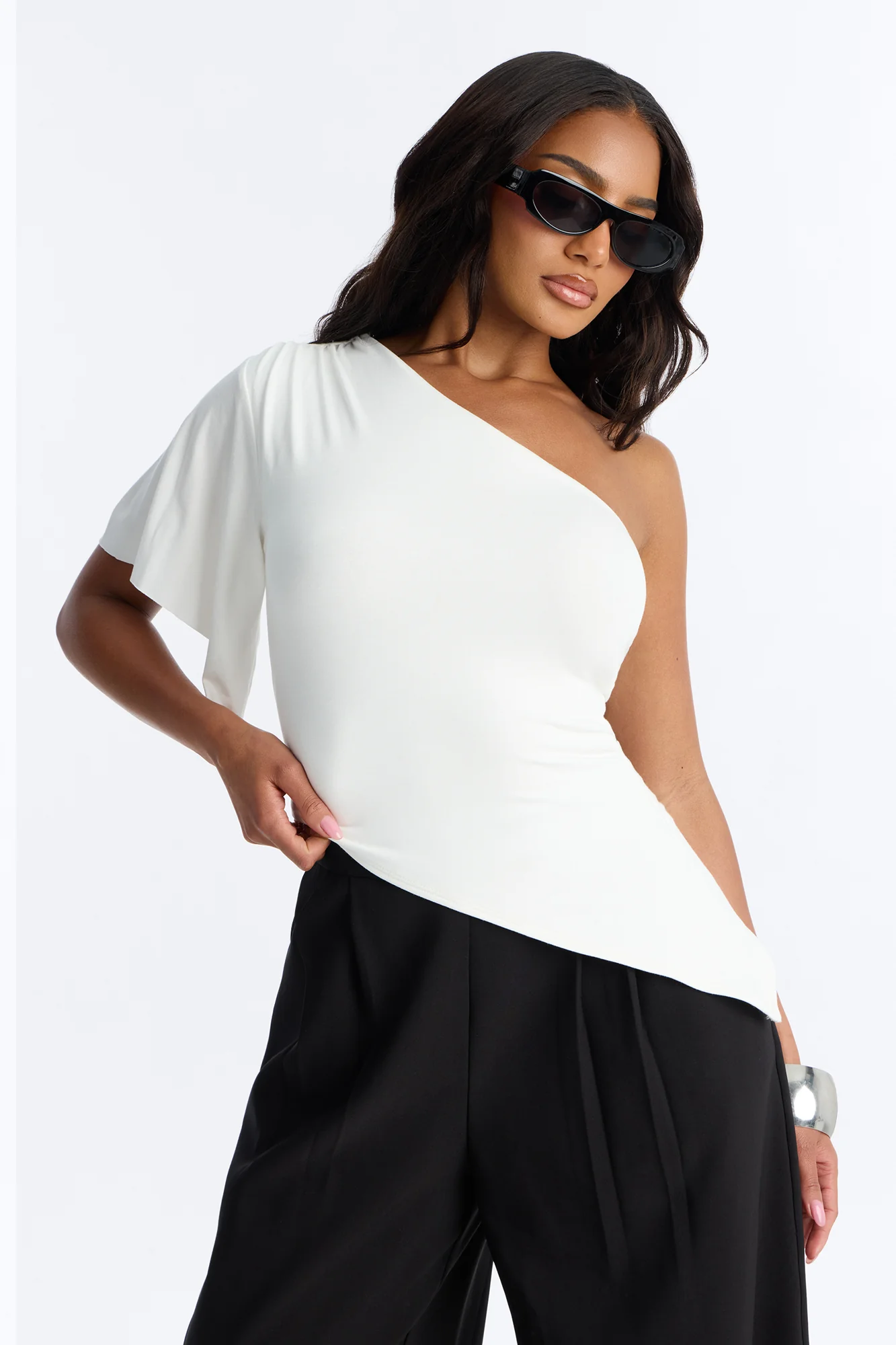 Ana Asymmetrical One Shoulder Short Sleeve Top - White