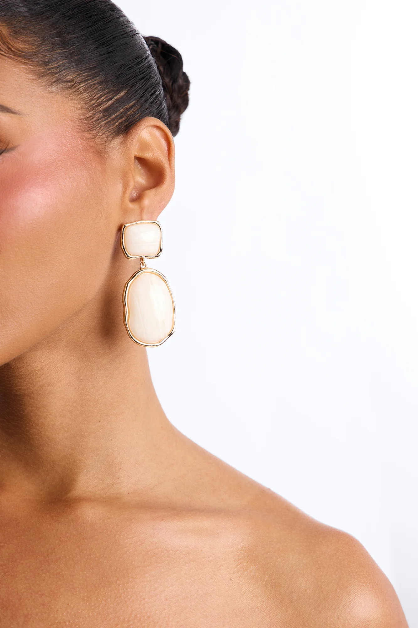 Angelic Aura Drop Earrings - White/Gold