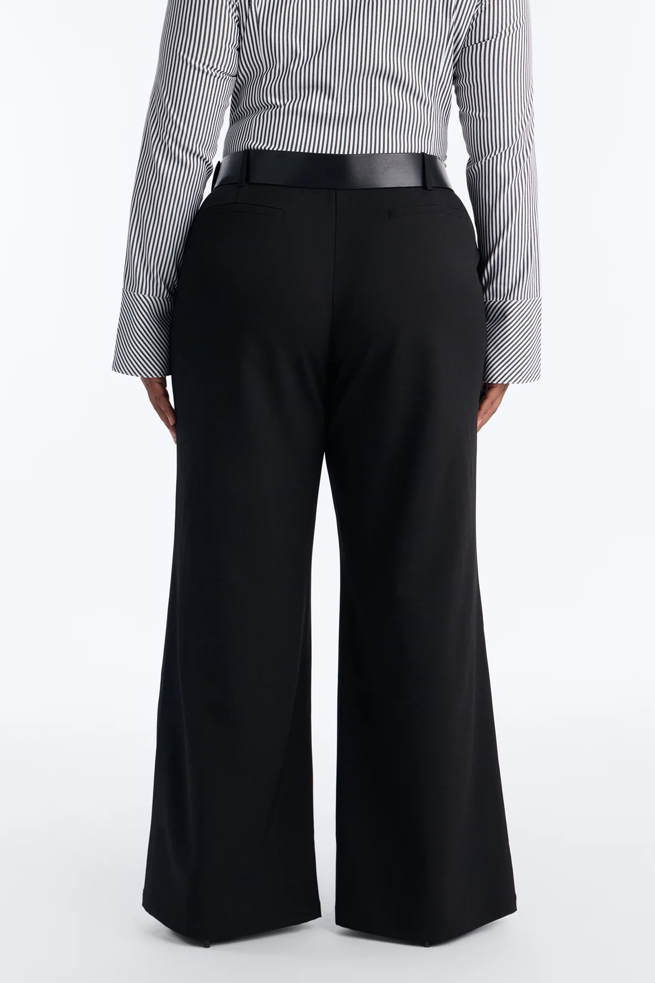 Angelina Low Rise Belted Straight Leg Trouser - Black - Image 7
