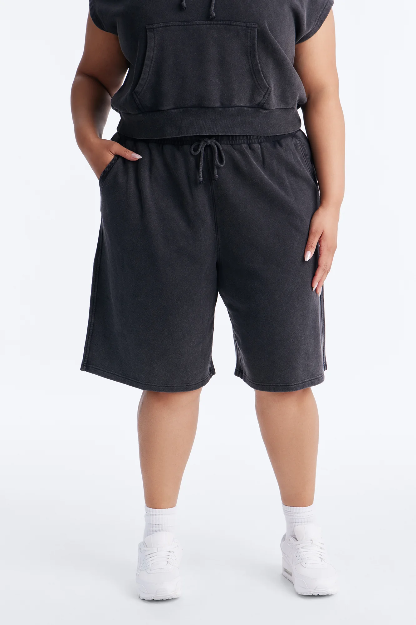 Angie Washed Sweatshorts - Black - Image 5