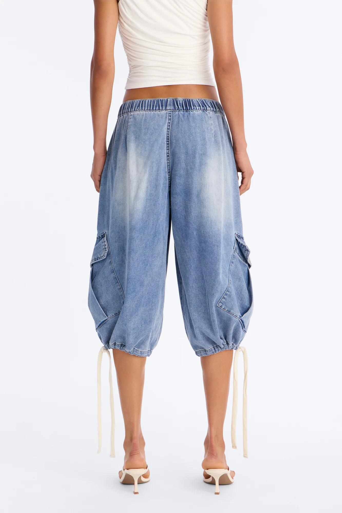 Aruba Pull On Cargo Denim Jorts - Light Wash - Image 7