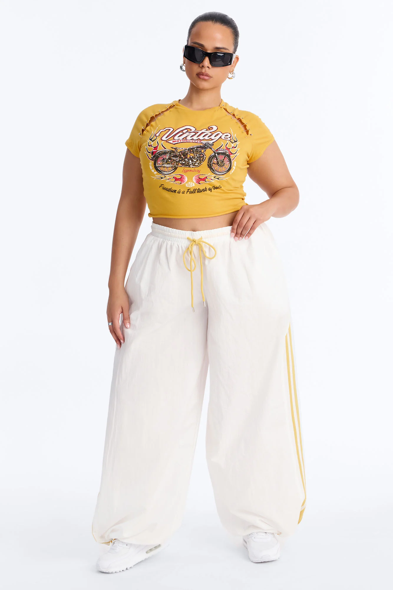 Astrid Low Rise Windbreaker Jogger Pant 30″ - White - Image 5