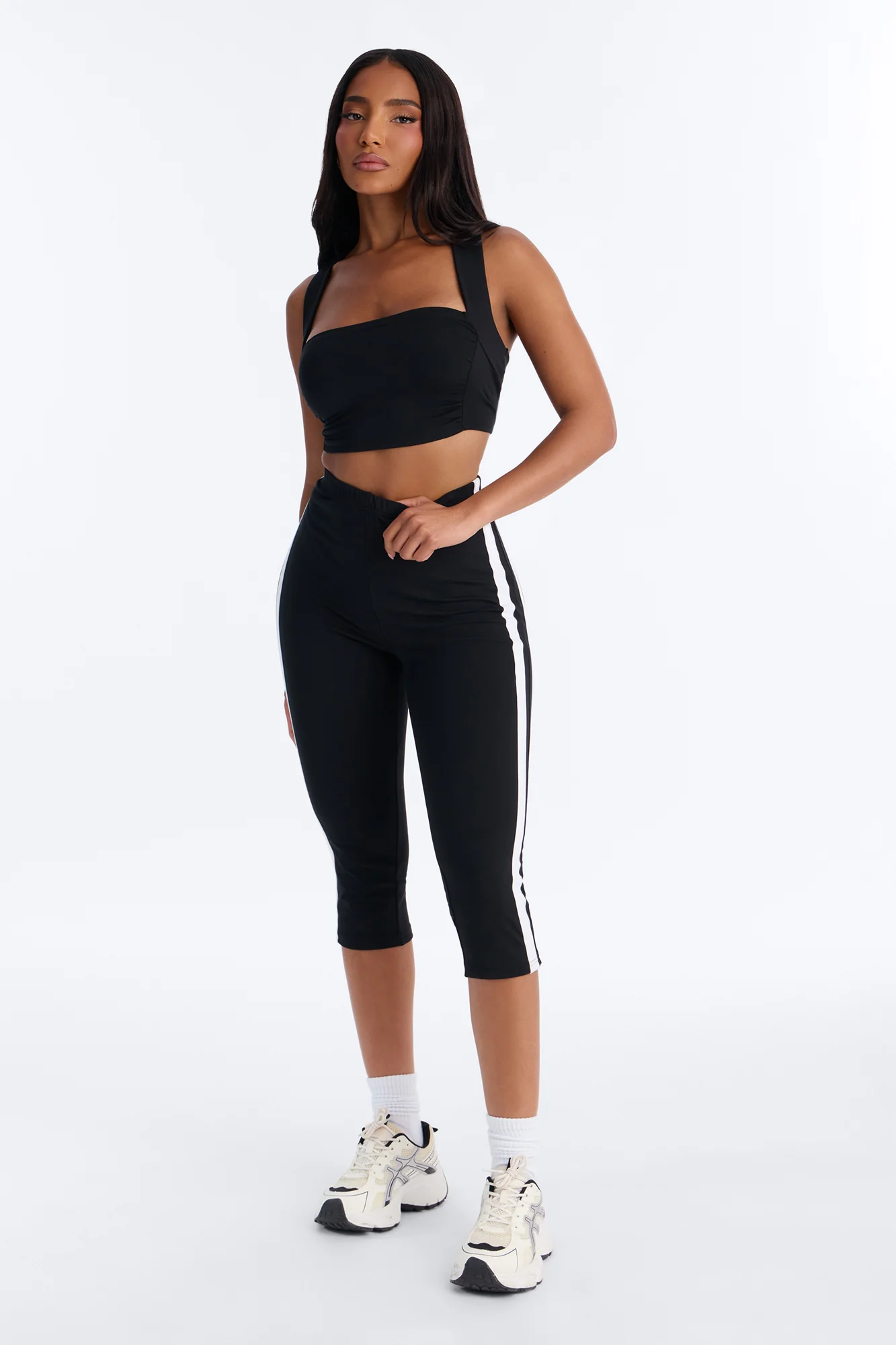 Athena Capri Set - Black/White