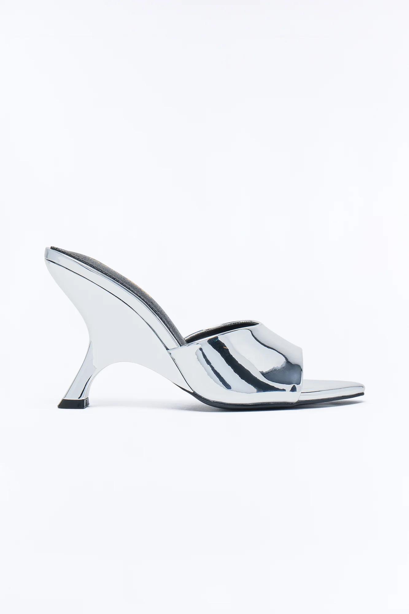 Avie Metallic Wedges - Silver