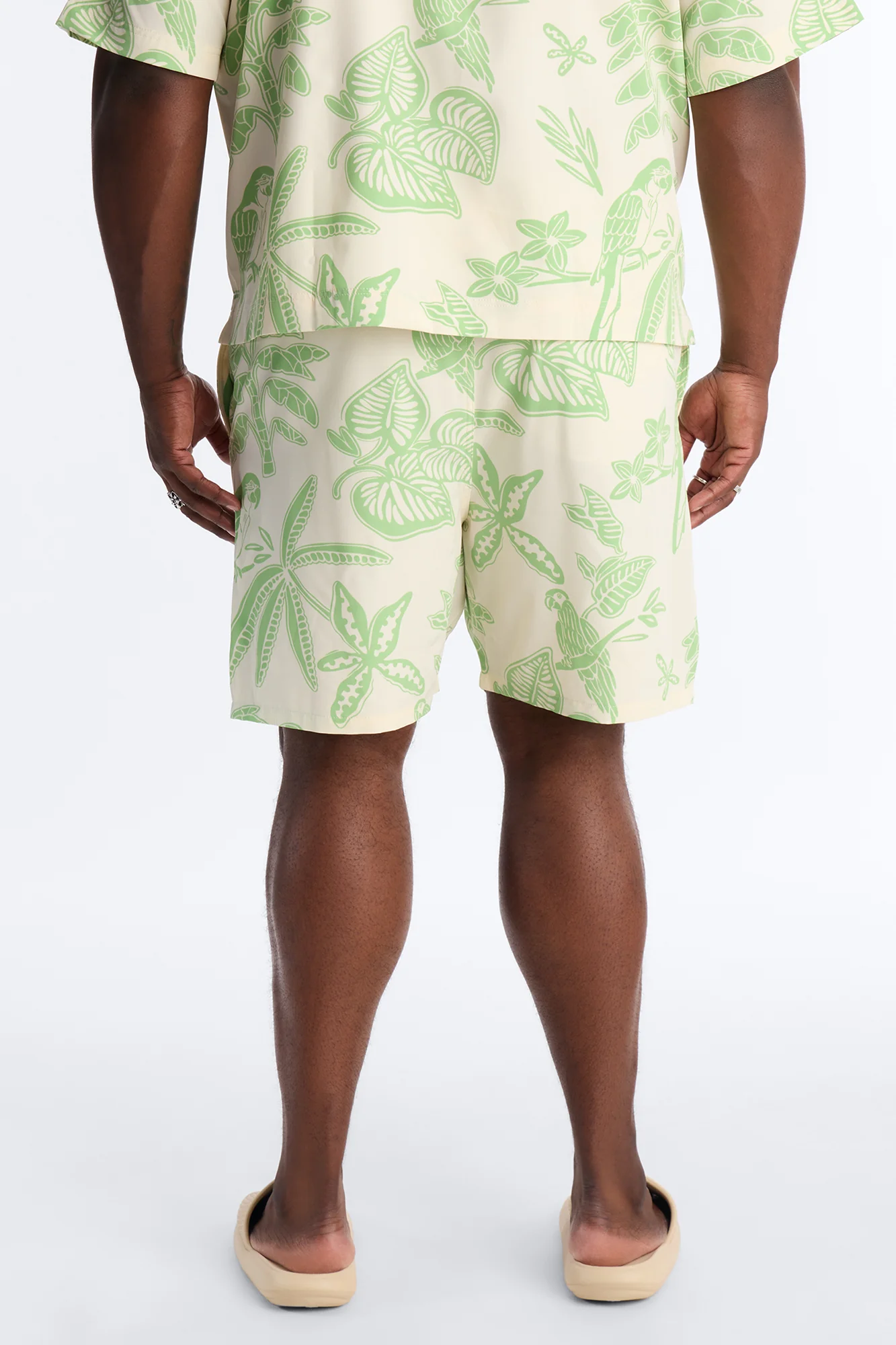 Azure Paradise Swim Trunk 7″ - Olive - Image 9