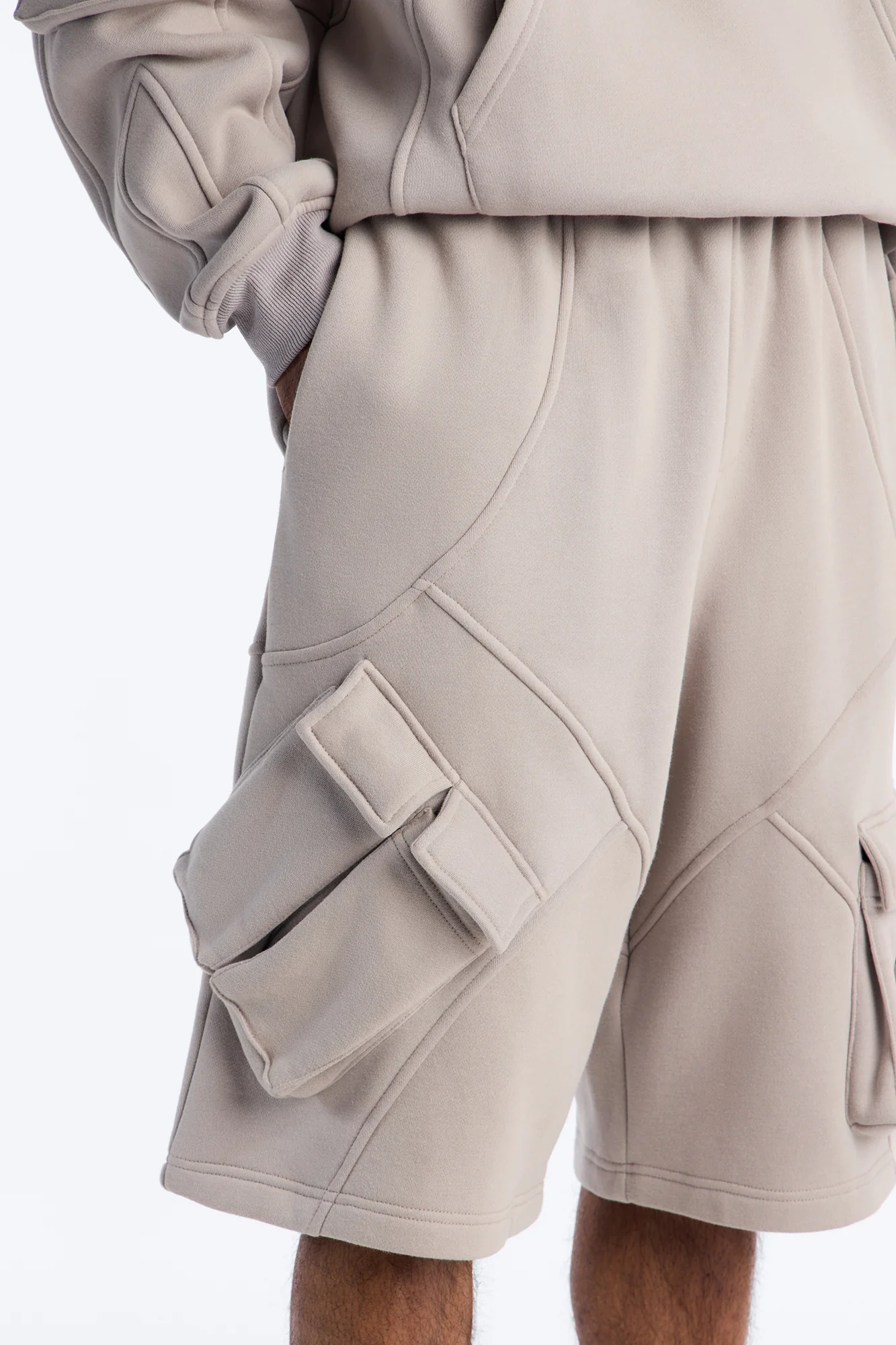 Baggy Chaos Cargo Sweatshort - Grey - Image 2