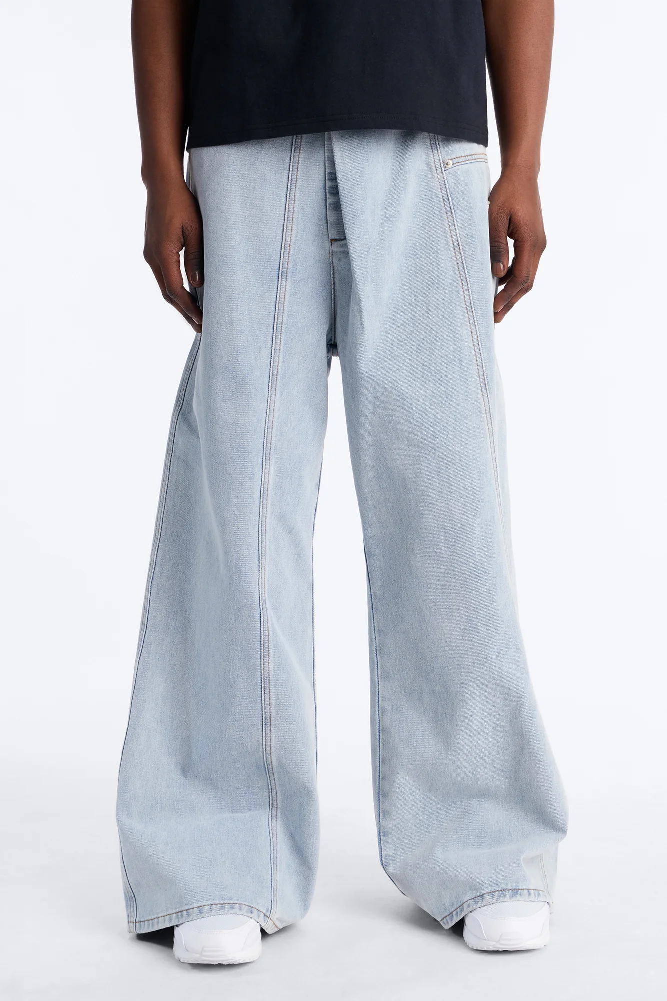 Baggy Crossover Come Again Jean - Light Wash