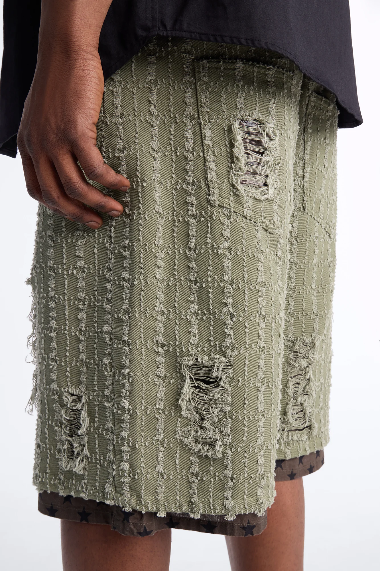 Baggy Double Waisted Stars And Distressed Short - Olive - Image 4