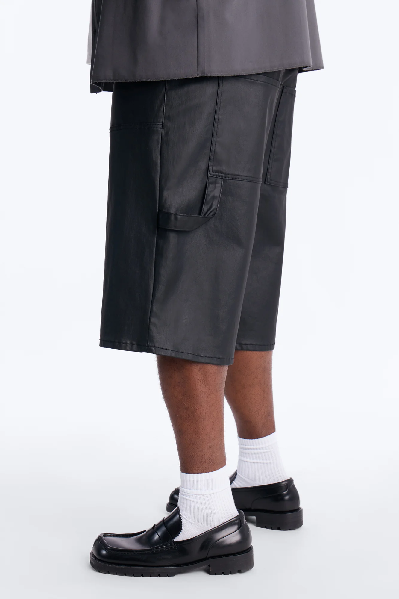 Baggy Liquid Coated Waxed Short - Black - Image 8