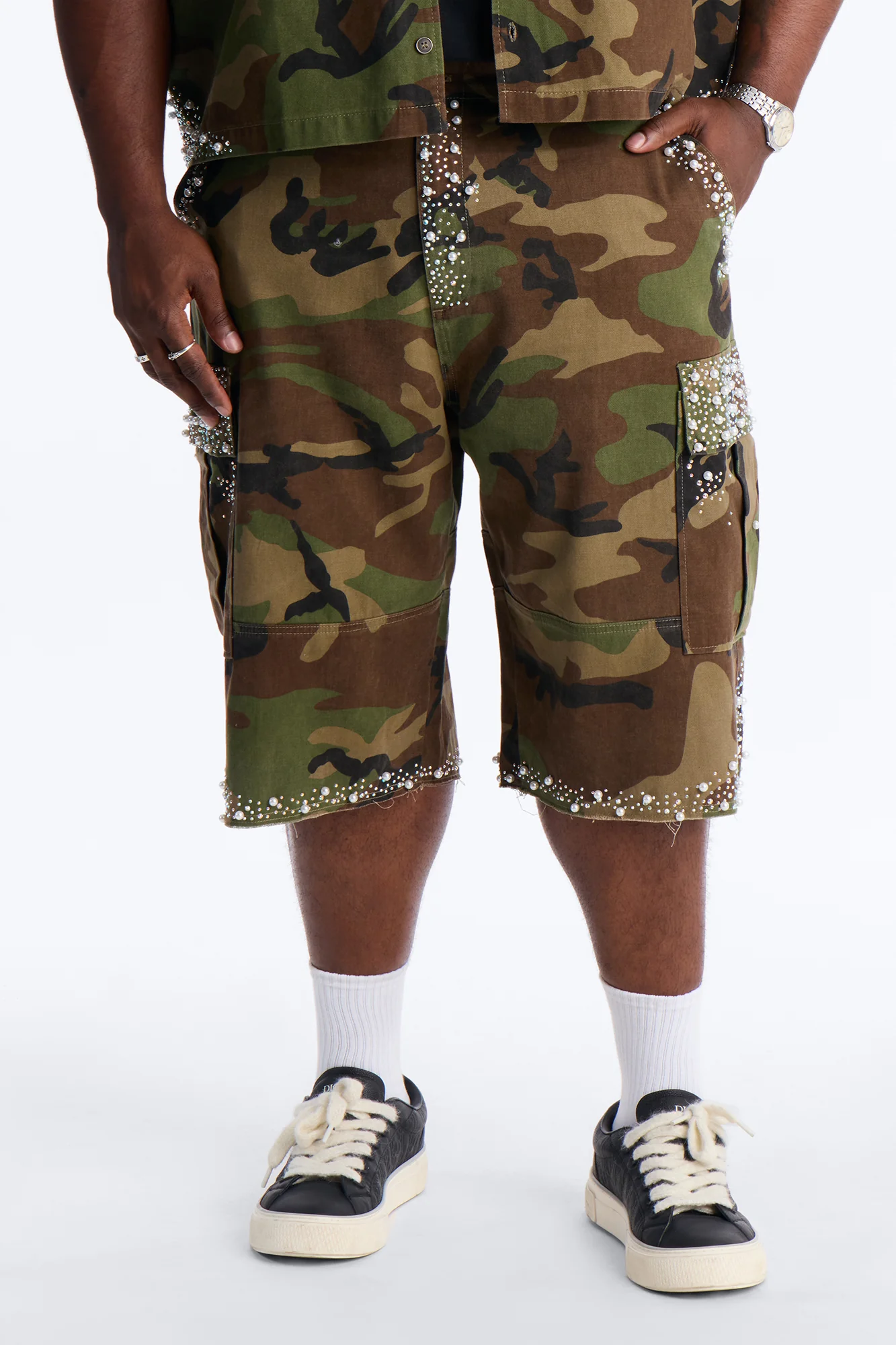 Baggy Pearl World Embellished Short - Camouflage - Image 5