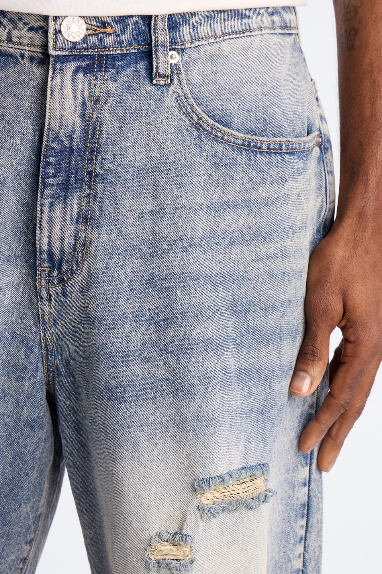 Baggy Skatepark Denim Short - Light Wash - Image 3