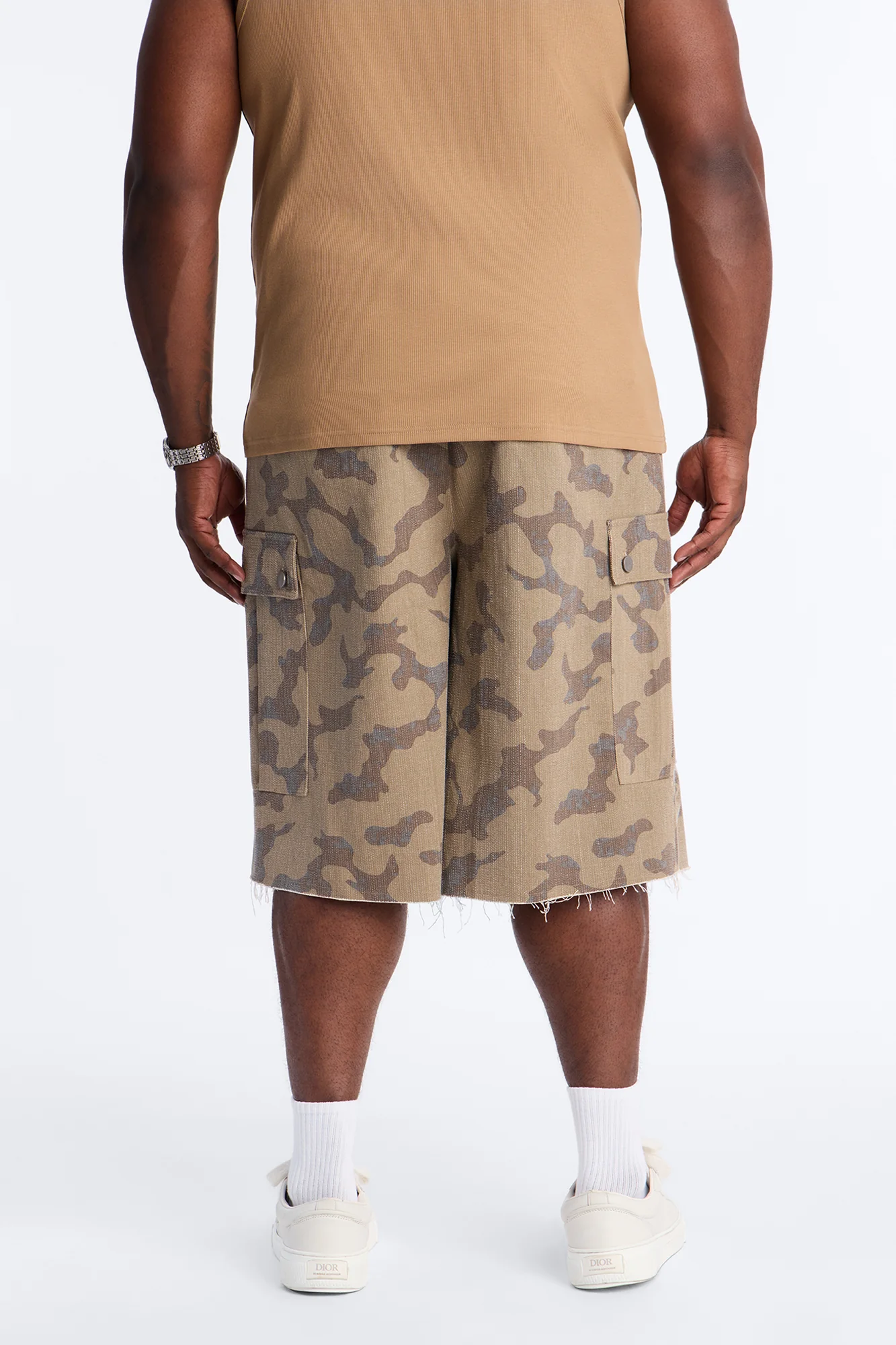 Baggy Subtle Distressed Short - Brown - Image 7