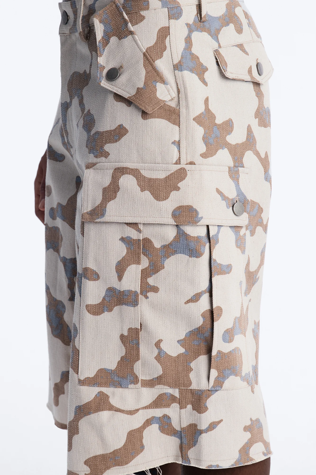 Baggy Subtle Distressed Short - Grey - Image 4