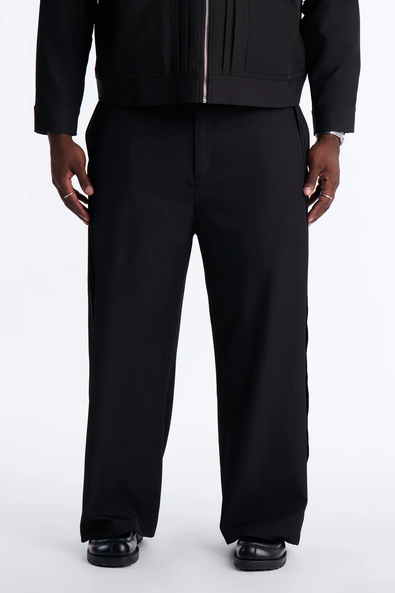 Baggy Vertical Sync Trouser - Black - Image 5