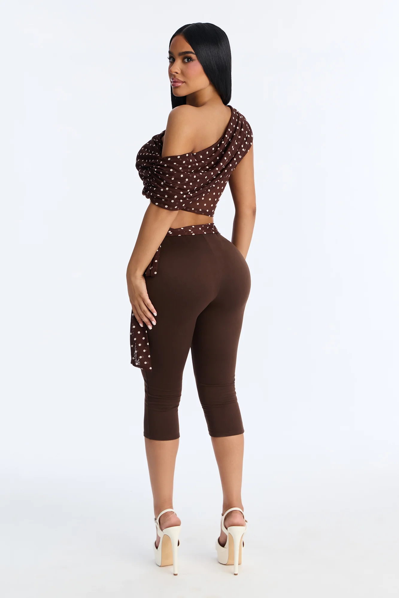 Bailey Off Shoulder Polka Dot Capri Set - Brown/combo - Image 4