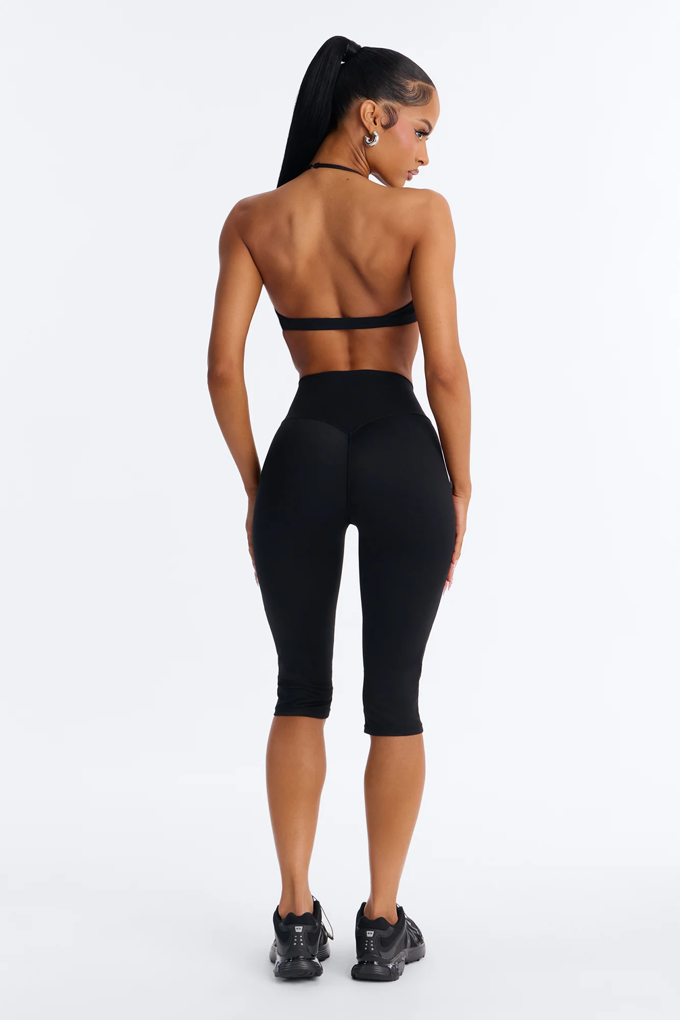 Barre Babe Active Capri Set - Black - Image 4