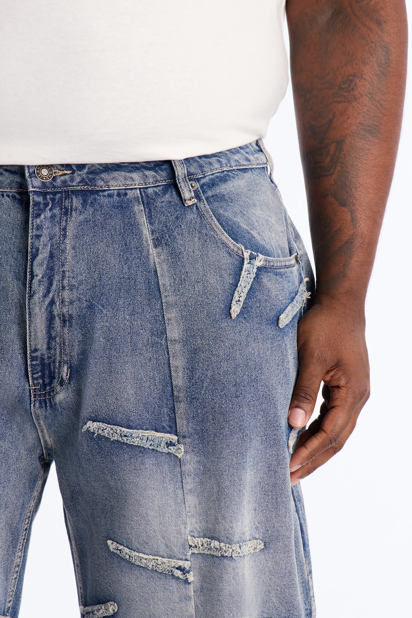 Barrel Slanted Fray Jean - Medium Blue Wash - Image 7