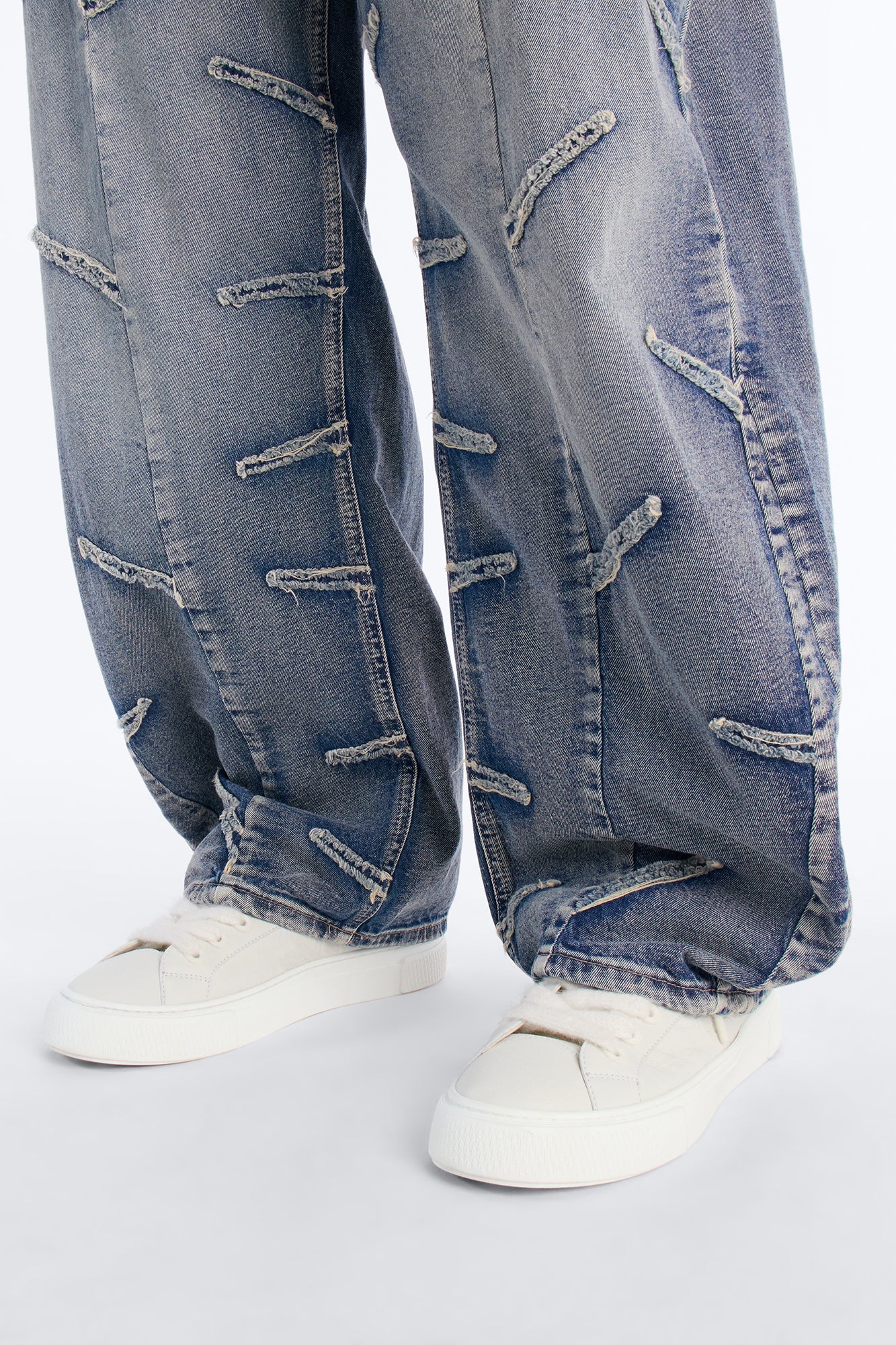 Barrel Slanted Fray Jean - Medium Blue Wash - Image 8