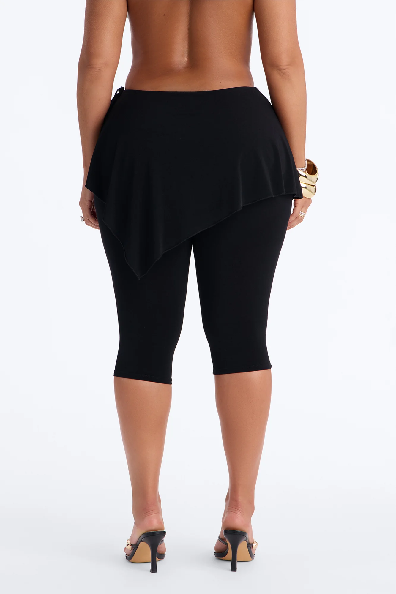 Bella Low Rise Skirted Capri Legging - Black - Image 4