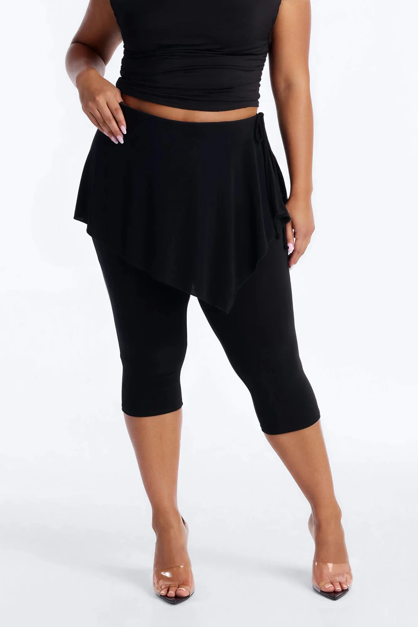 Bella Low Rise Skirted Capri Legging - Black - Image 6