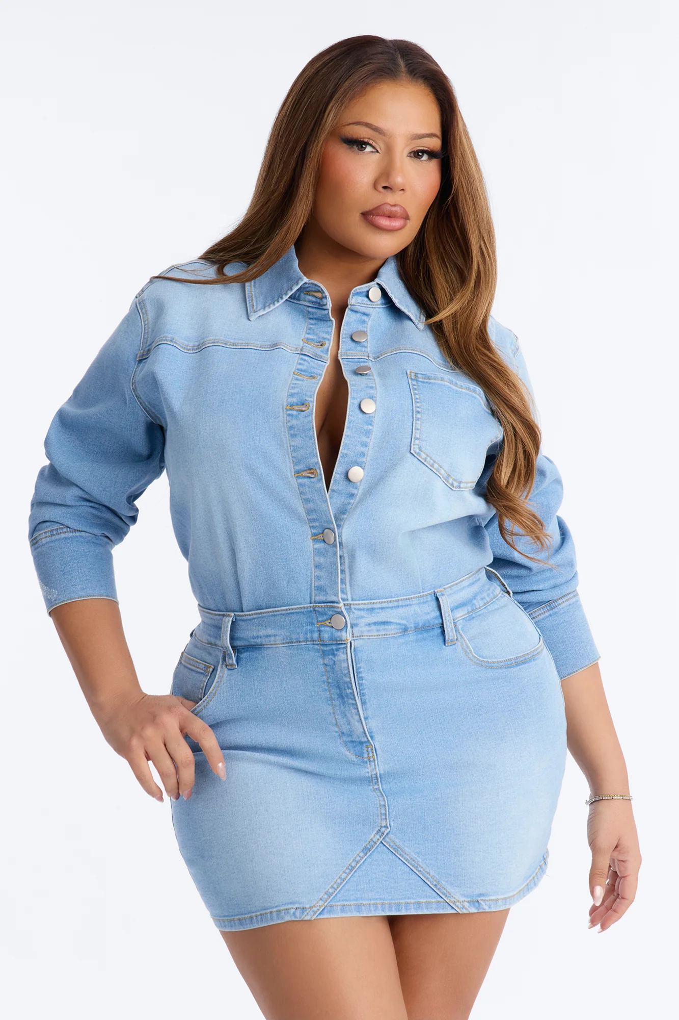 Belleville Denim Mini Dress - Light Wash - Image 5