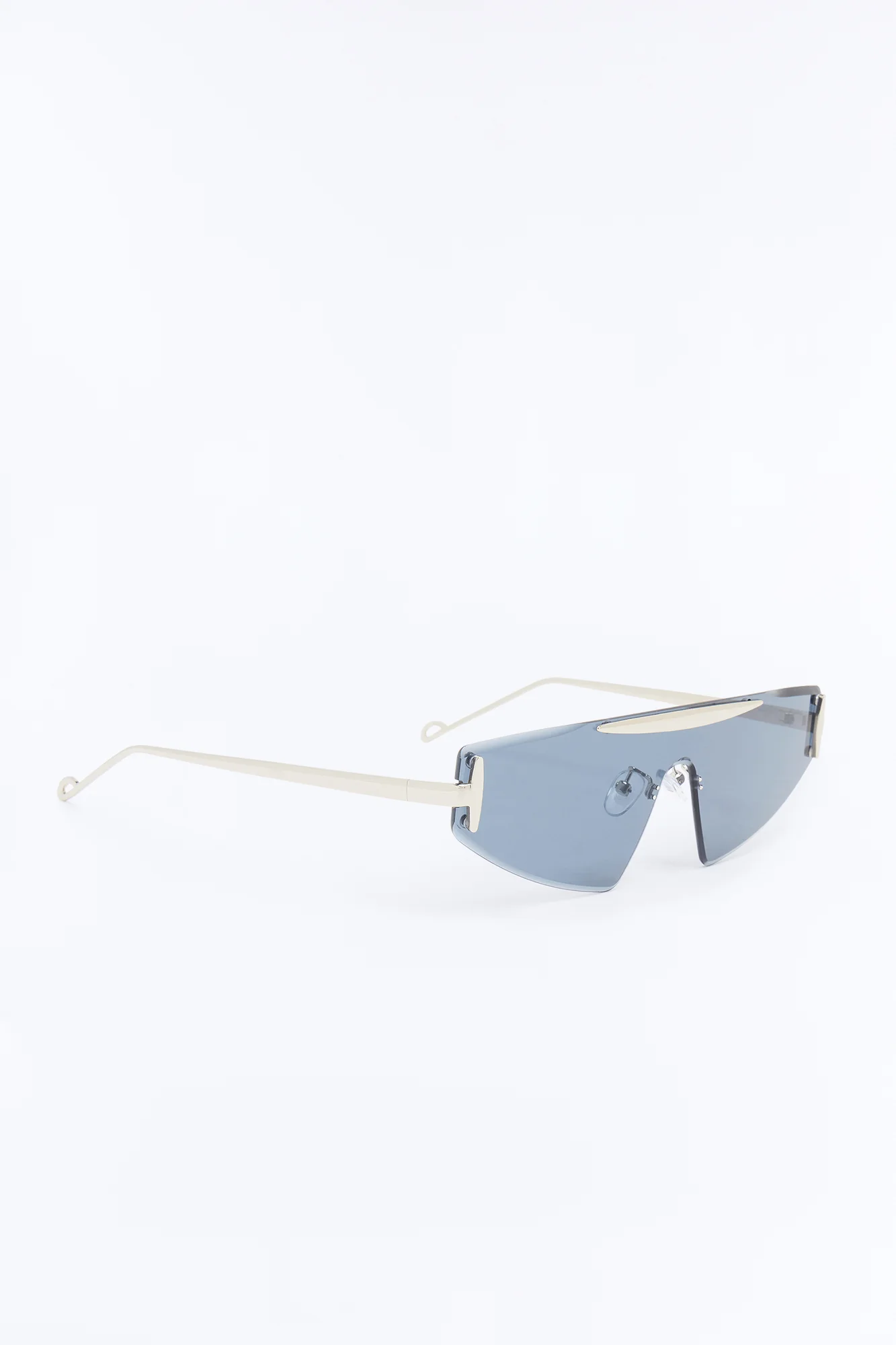 Between The Mirage Shield Sunglasses - Silver/Black - Image 2