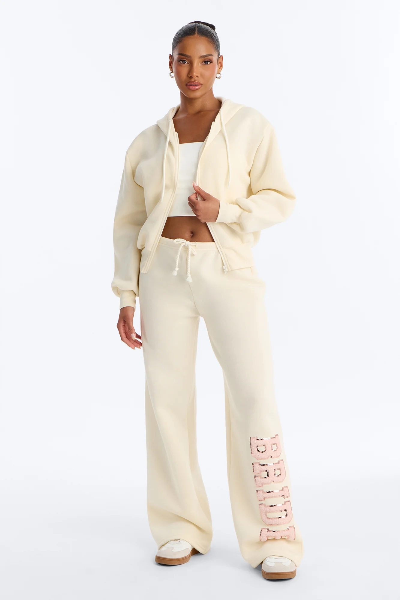 Bride To Be Fleece Pant Set - White/Pink - Image 2