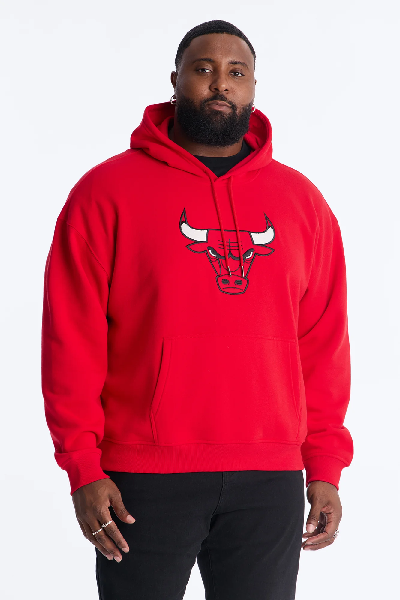 Bulls Old English Embroidery Hoodie - Red - Image 4