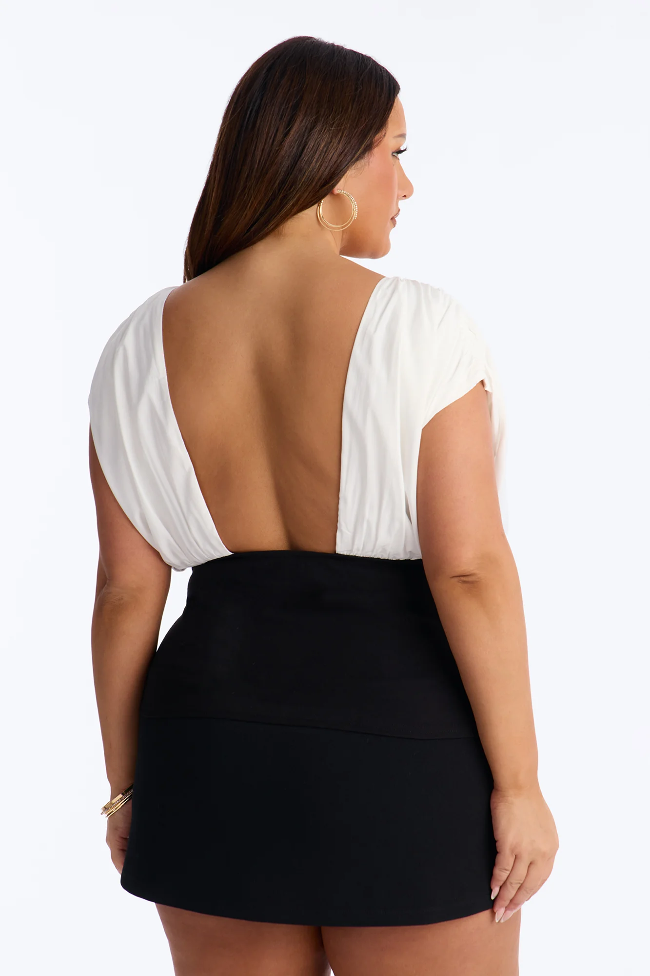 Camera Loves Me Contrast Ruched Top - Black/White - Image 8