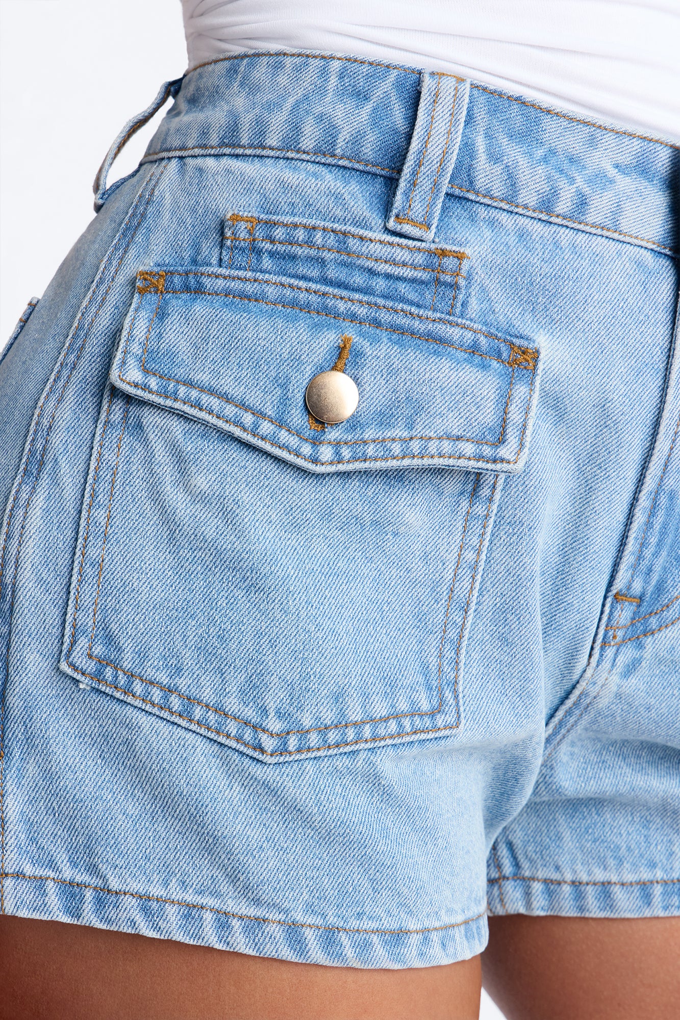 Carolina High Rise Denim Shorts - Medium Wash - Image 3