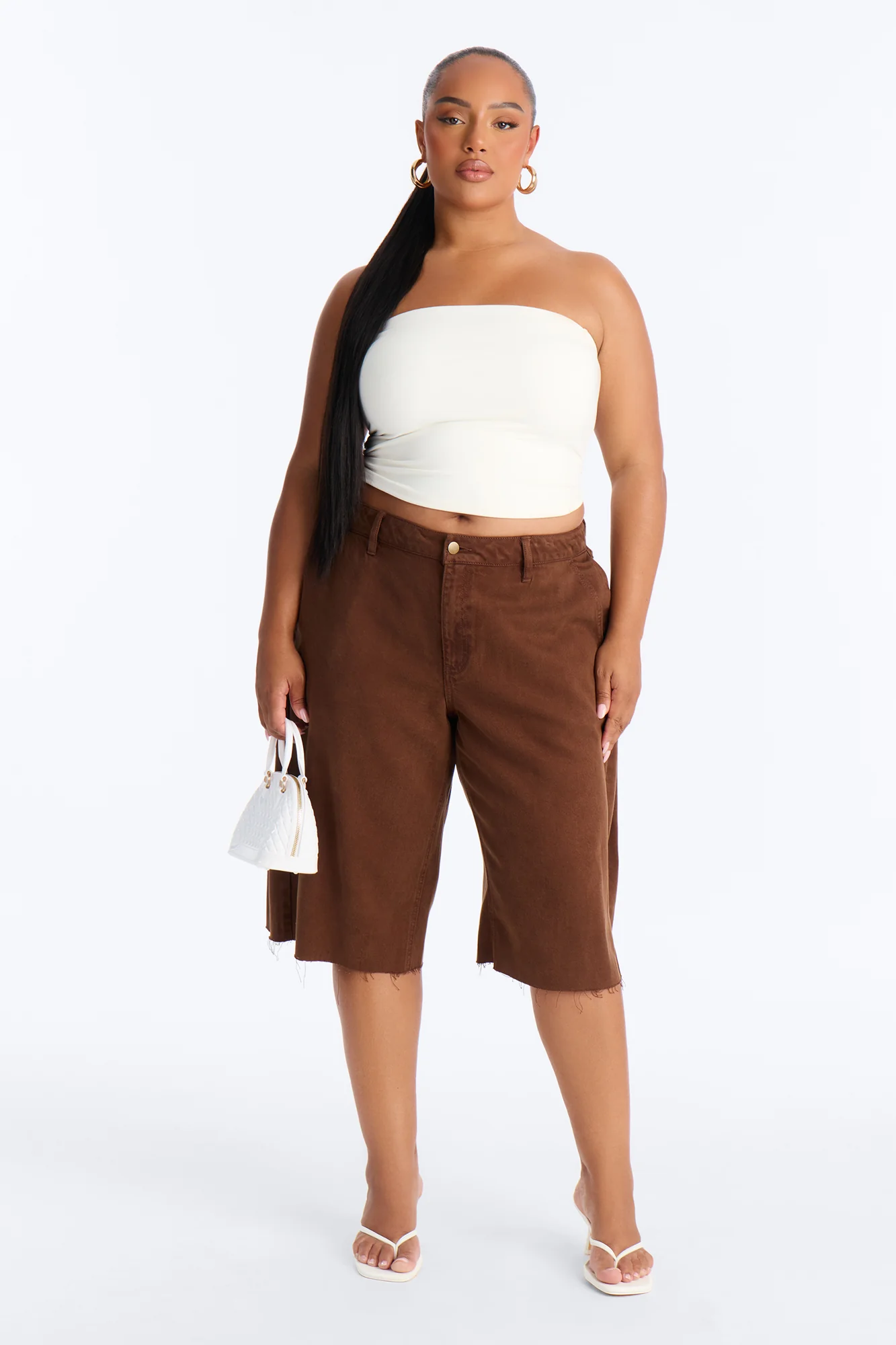 Caroline Twill Side Pleat Low Rise Bermuda Short - Brown - Image 4