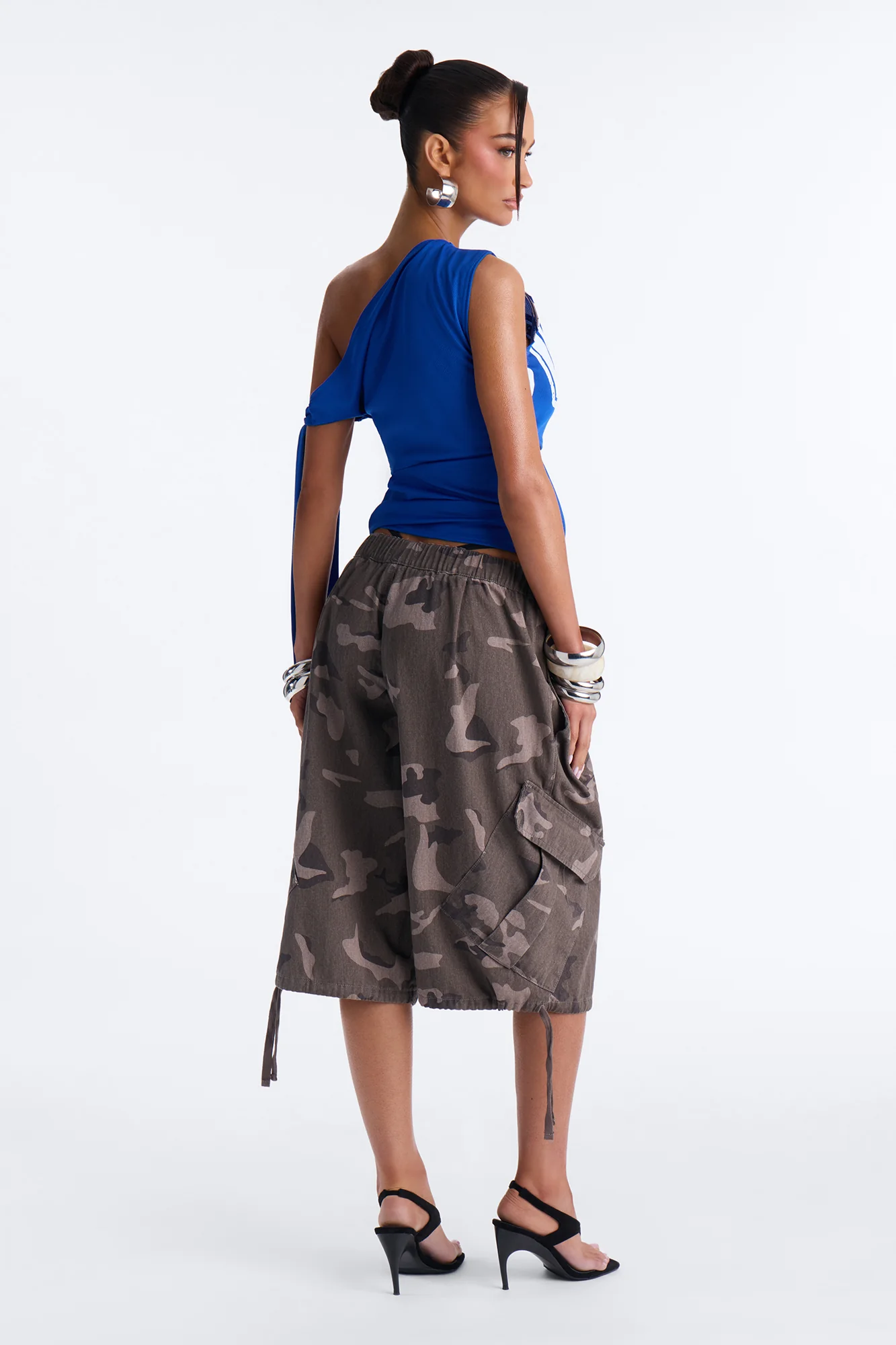 Carter Twill Cargo Bubble Hem Bermuda Short - Camouflage - Image 4