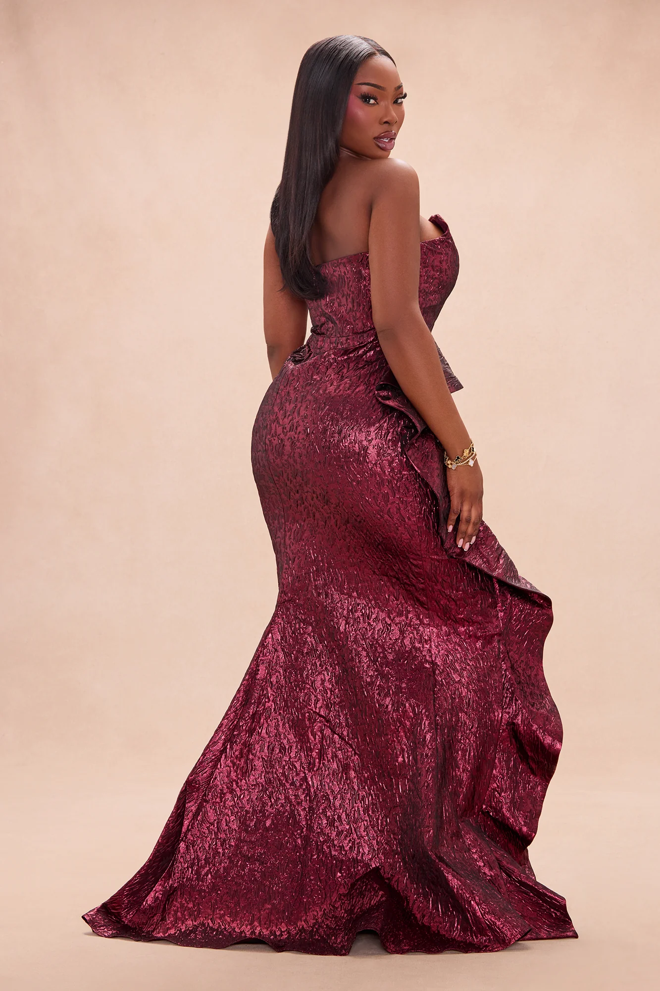 Ciara Peplum Metallic Gown - Burgundy - Image 8