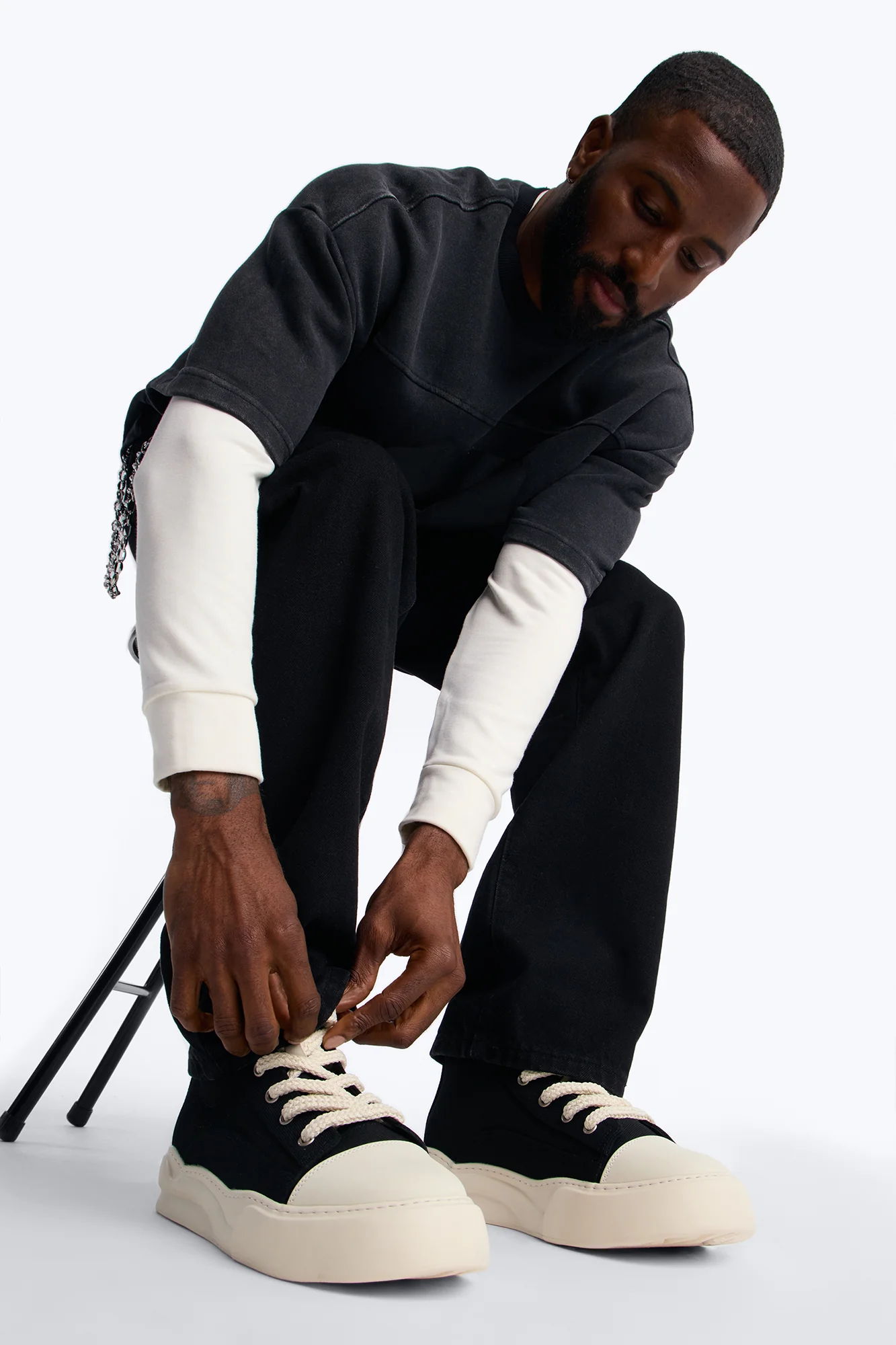 City Stride Canvas Chunky Hight Top Sneaker - Black - Image 2