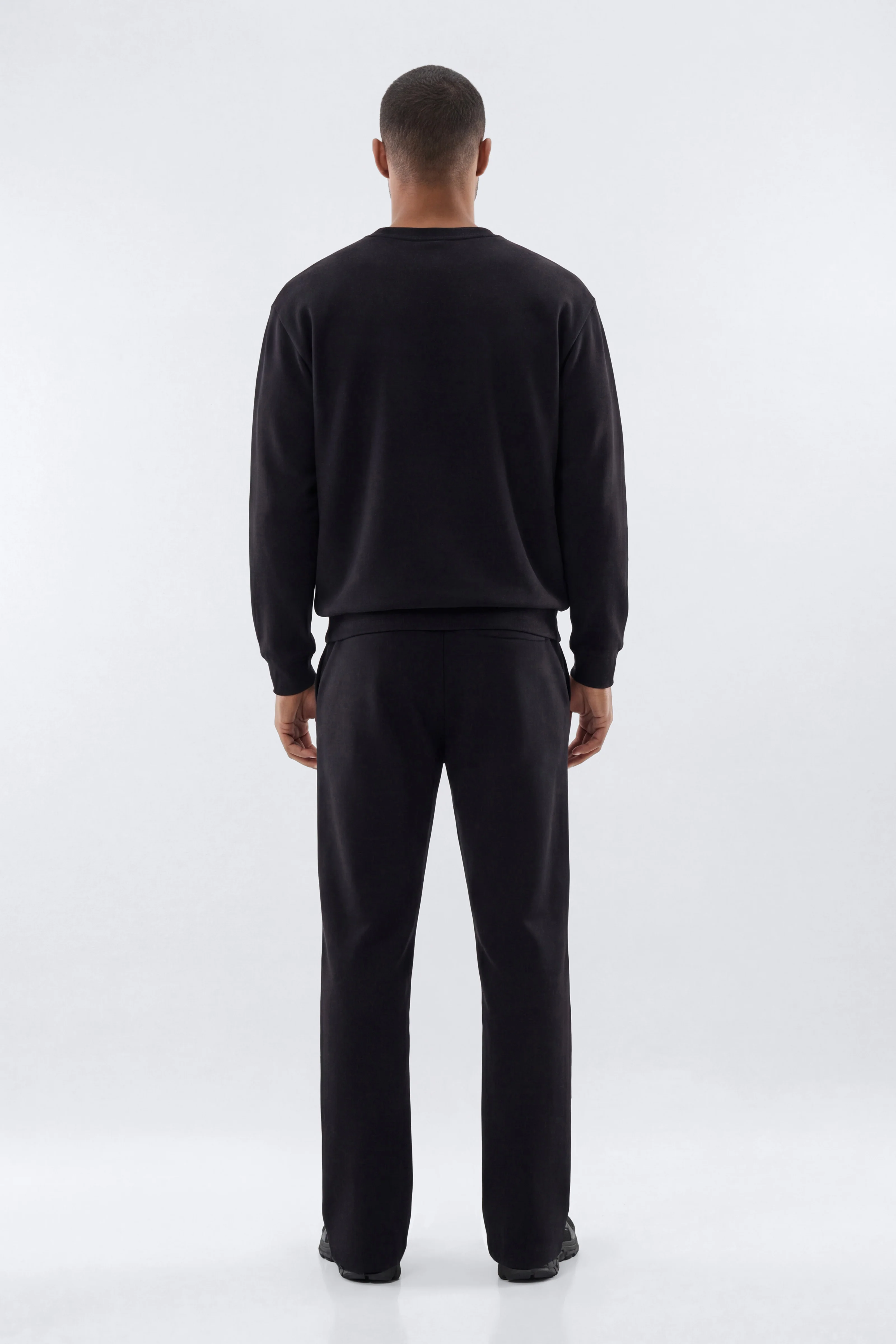 CoreFleece 32″ Straight Leg Sweatpant - Black - Image 3