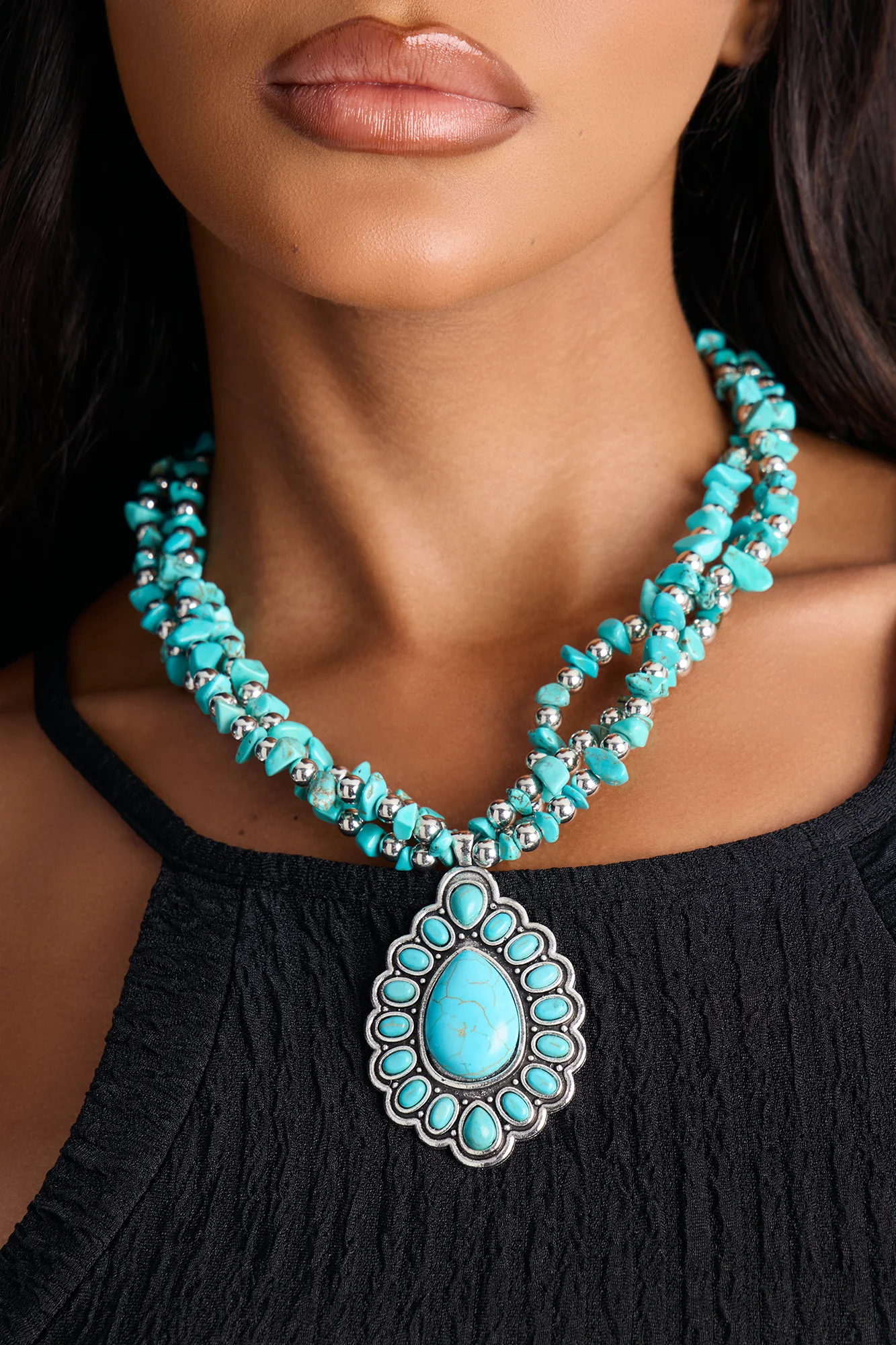 Country Girl Charm Jeweled Necklace - Turquoise
